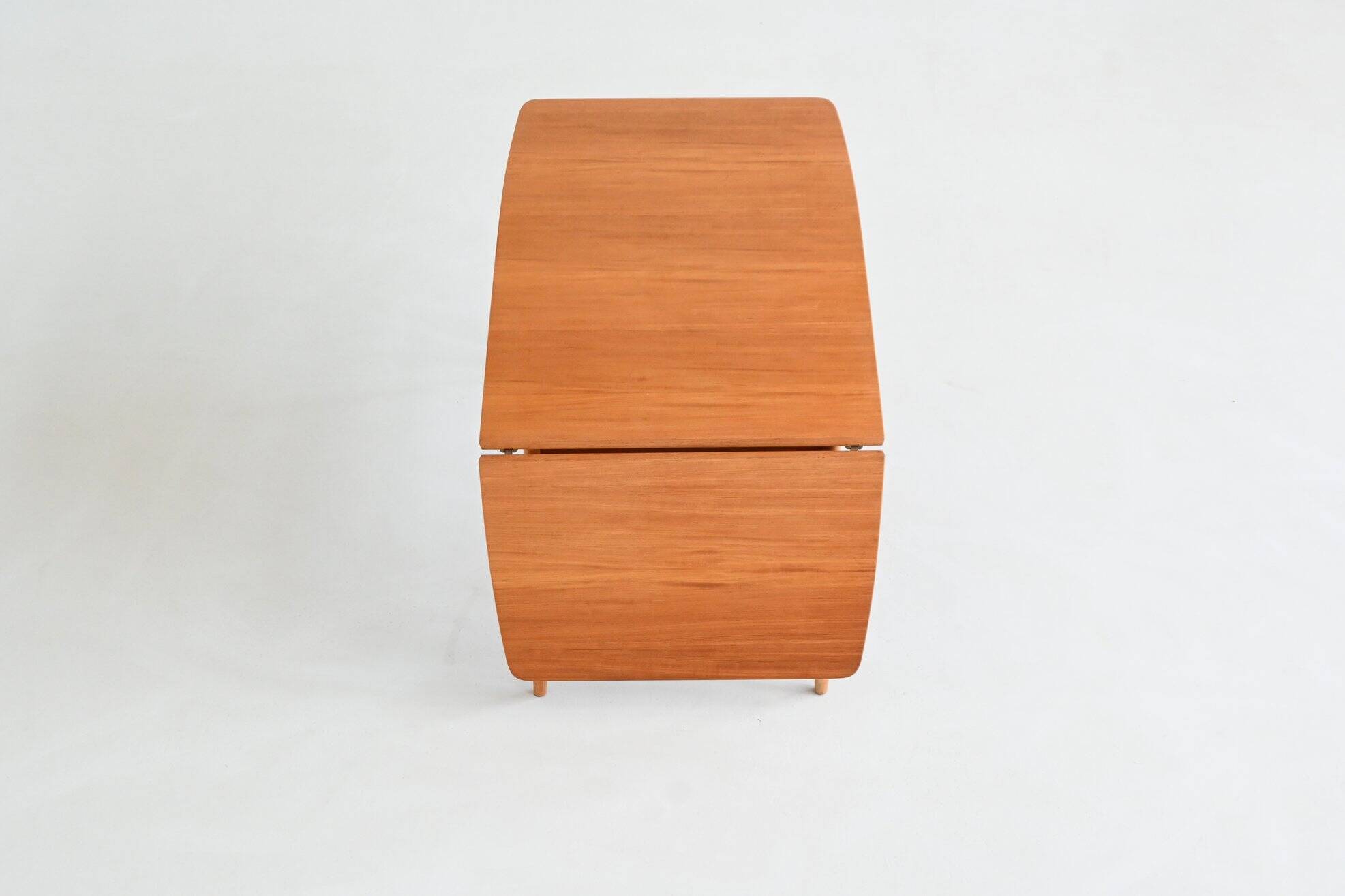 Hans Wegner drop-leaf dining table in beach and teak Denmark 1950