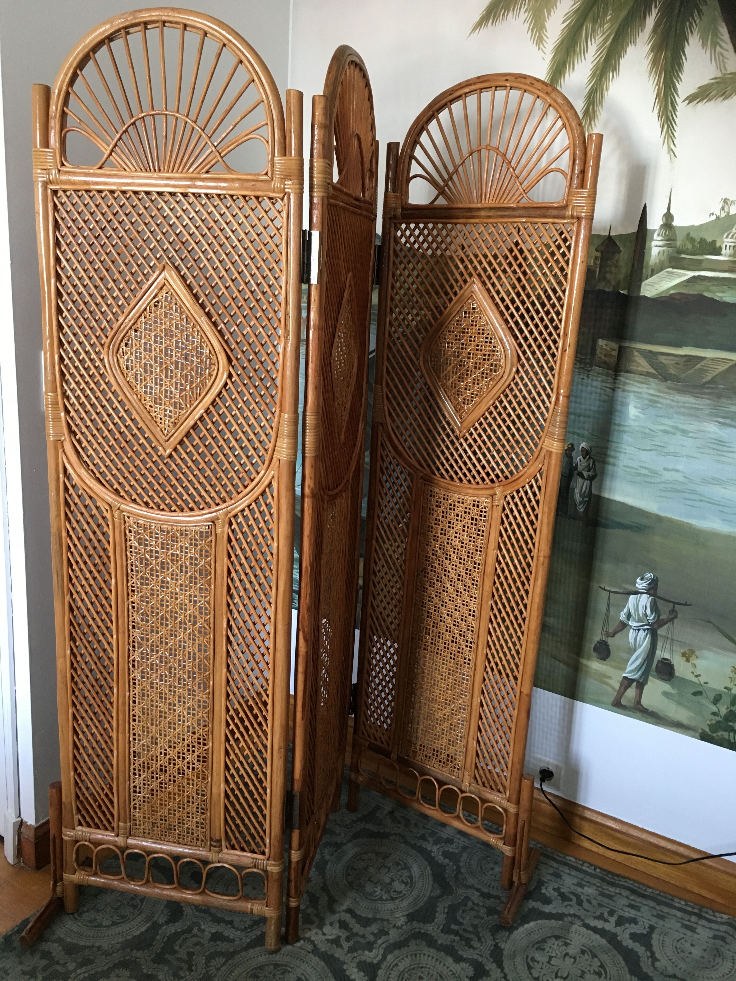 Beautiful folding screen, bamboo and rattan vintage 1970
