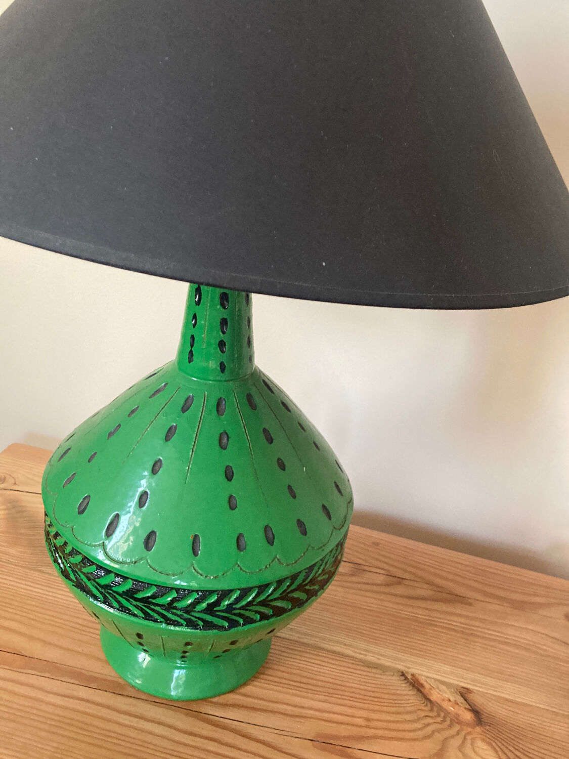 Handcrafted green ceramic lamp