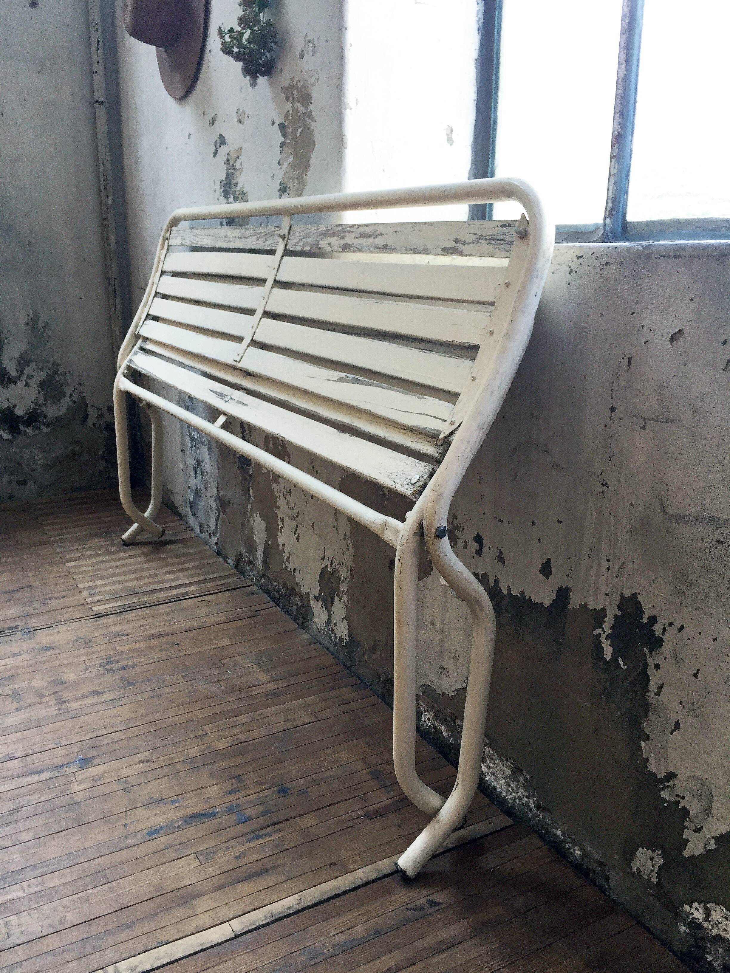 Banc pliant en métal