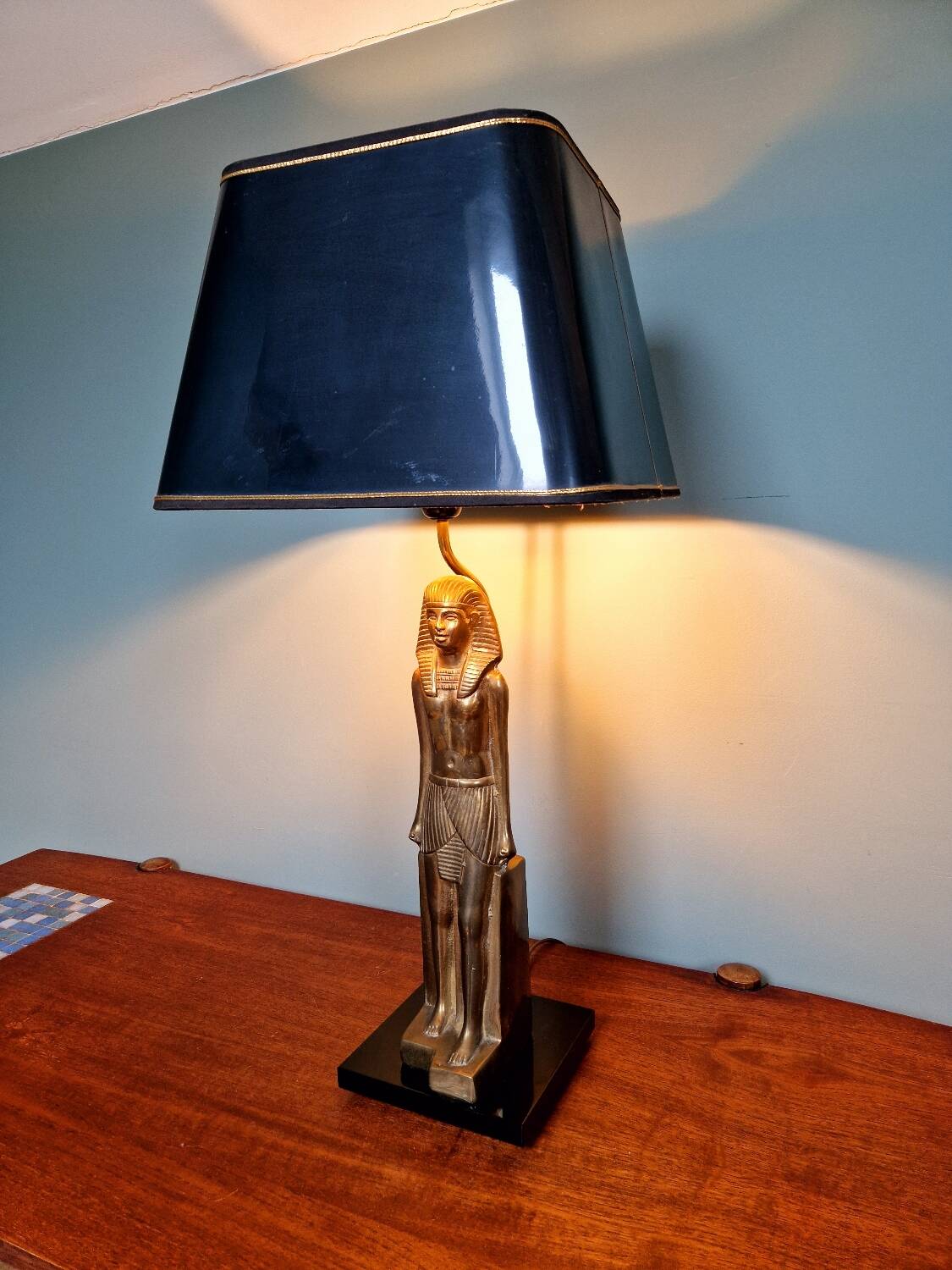 Egyptian table lamp, Hollywood Regency style, 1970