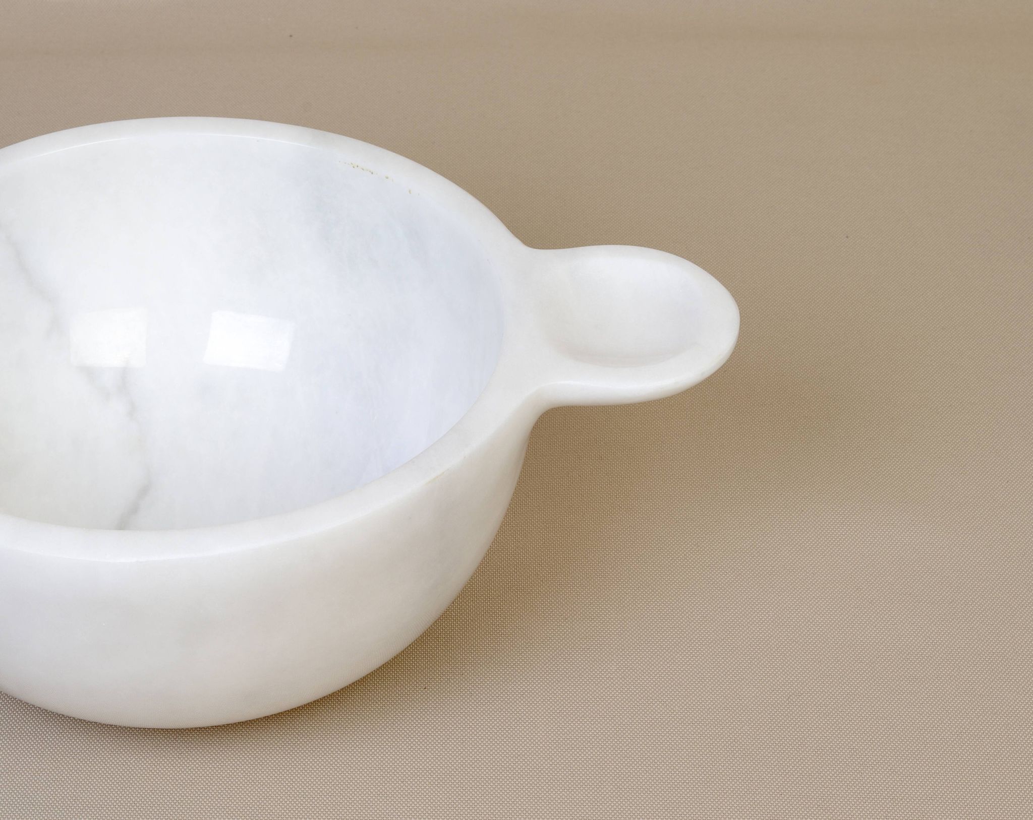 Gabriella – White Natural Marble Bowl with handles  | L 32cm W 20cm H 10cm