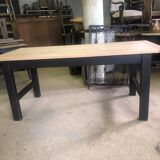 Farm table