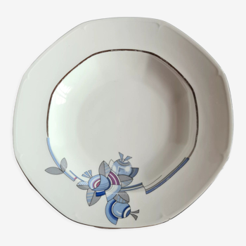 10 assiettes porcelaine