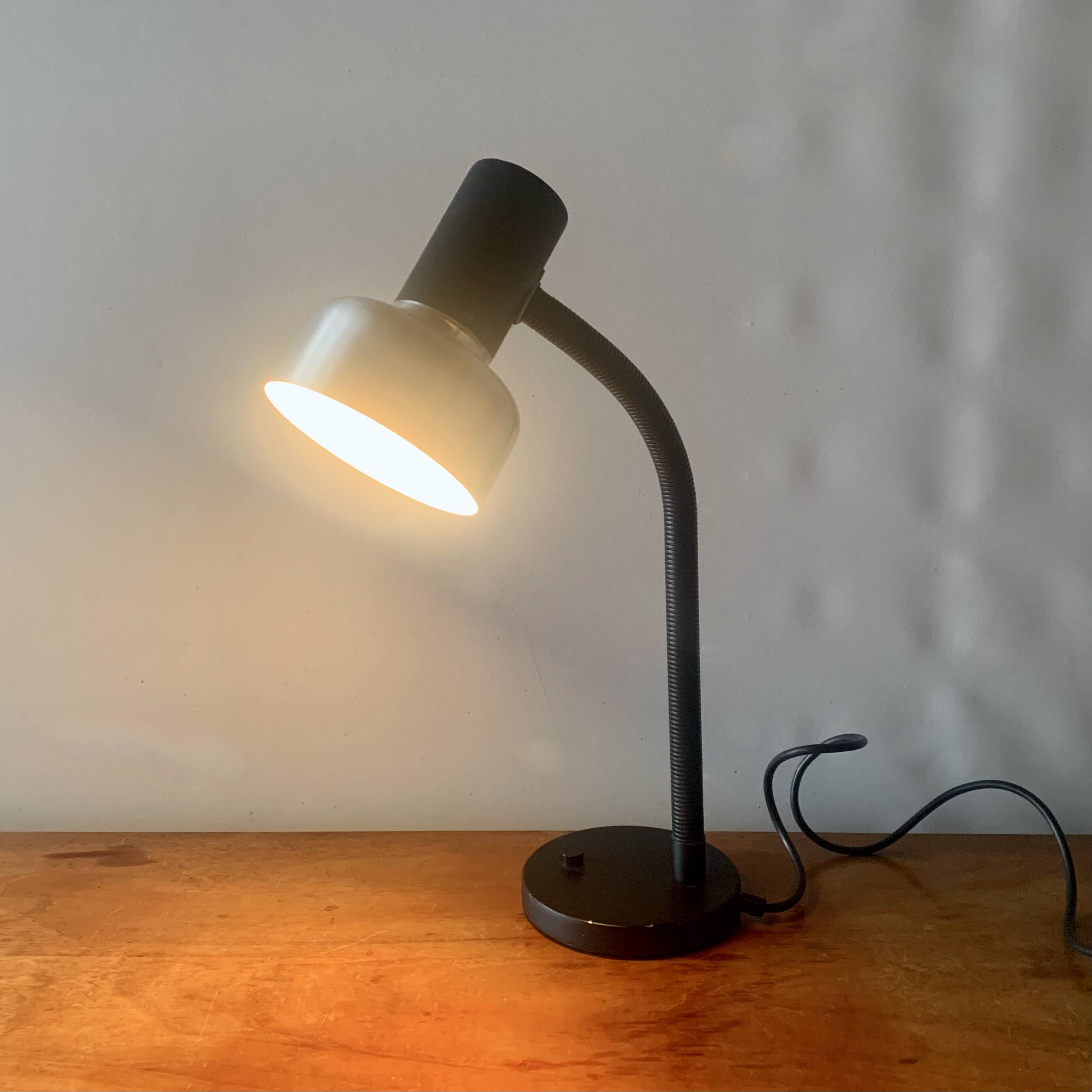 Vintage Wila desk lamp in black metal and aluminum