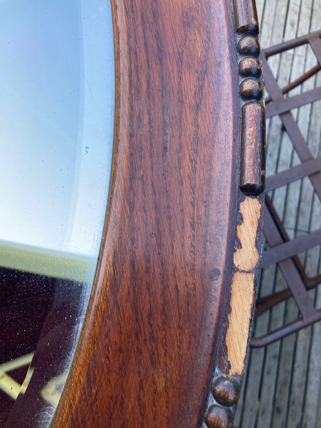 Beveled wooden mirror 52x82cm