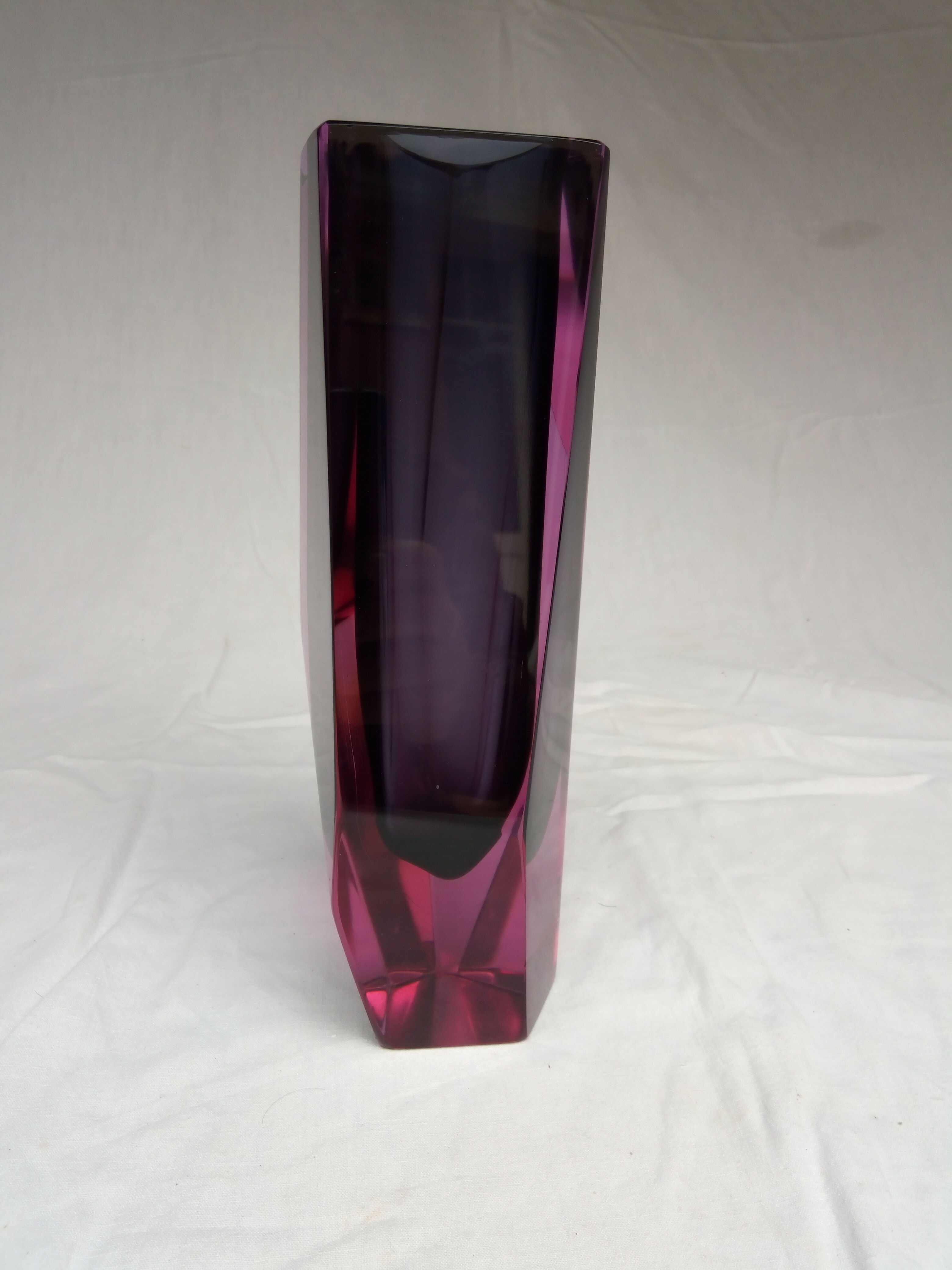 Faceted vase 80s Murano