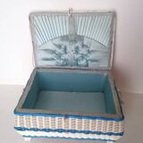 Scoubidou sewing box