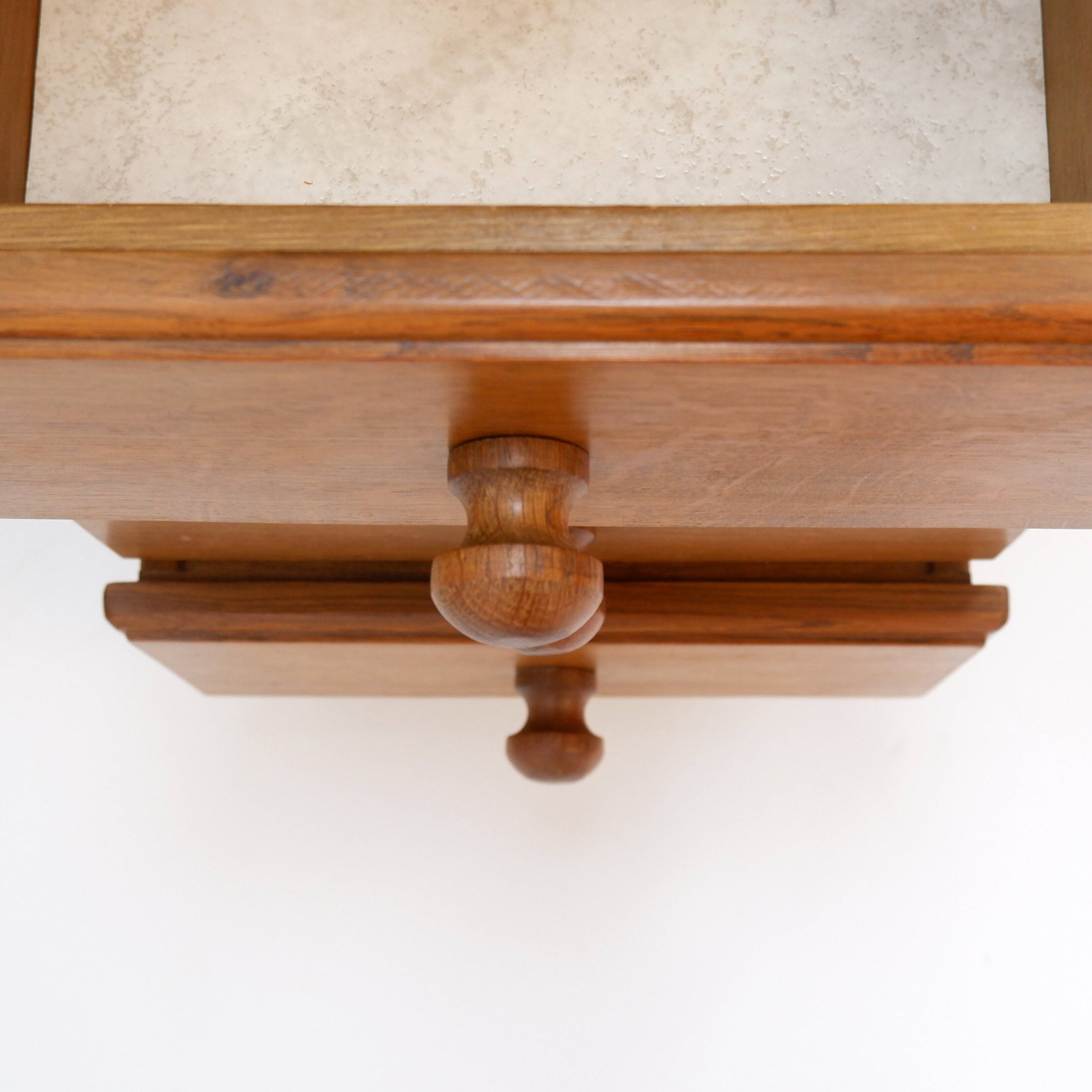 Chiffonnier / commode en bois massif avec 5 tiroirs