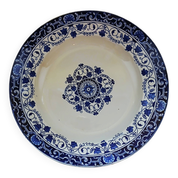 Large dish jules vieillard & cie model "louis xv" 31 cm