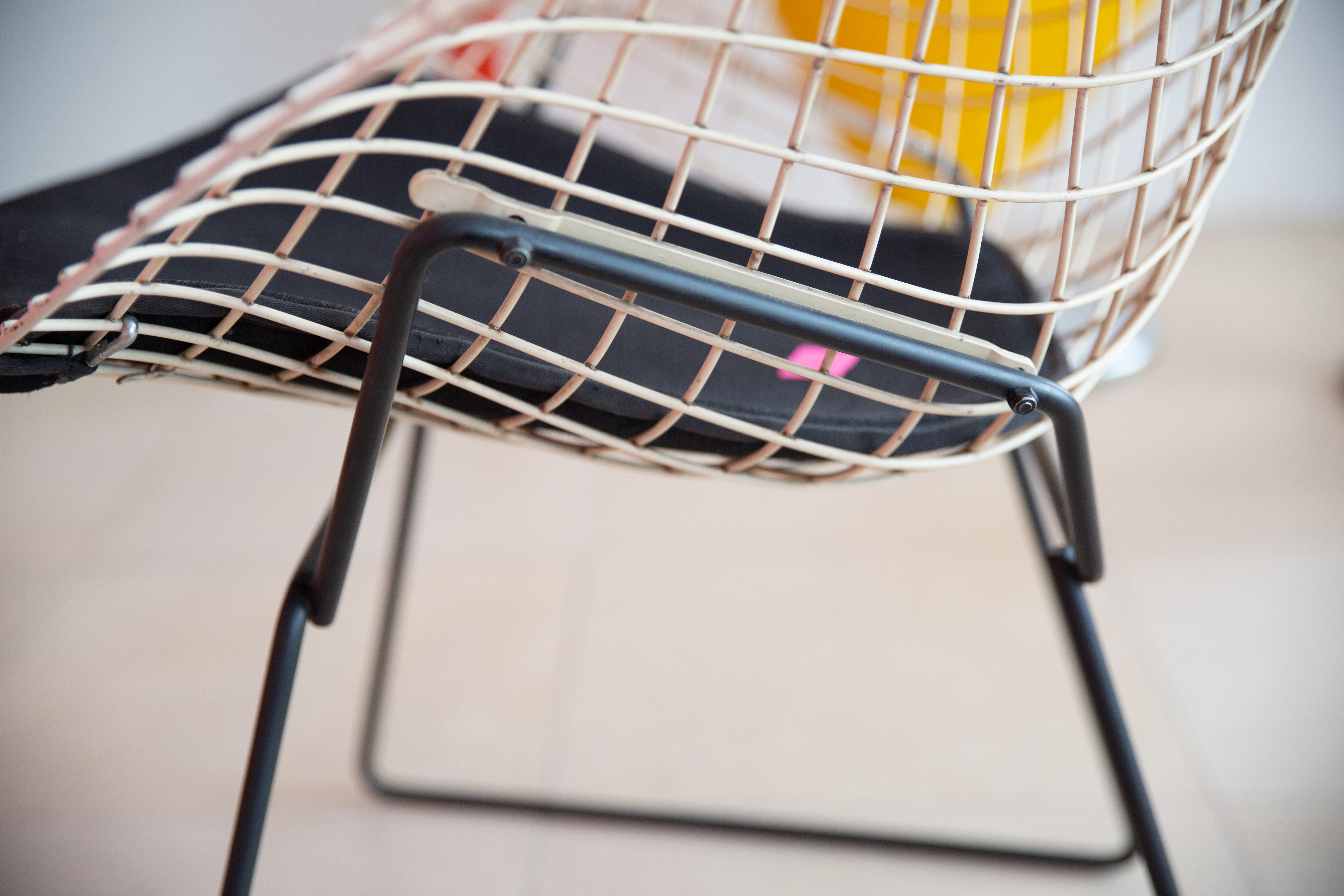 421 Diamond chair by Harry Bertoia for Knoll International