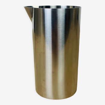 Cylinda Line milk jug creamer by Arne Jacobsen for Stilton