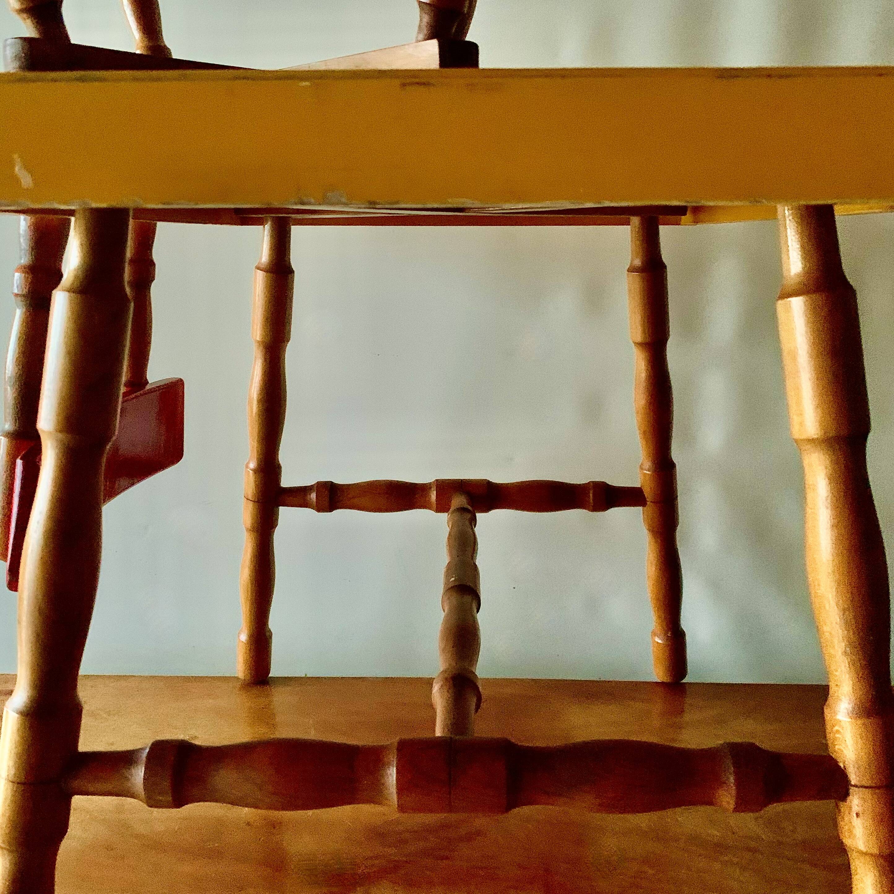 Vintage desk and chair for children in painted wood