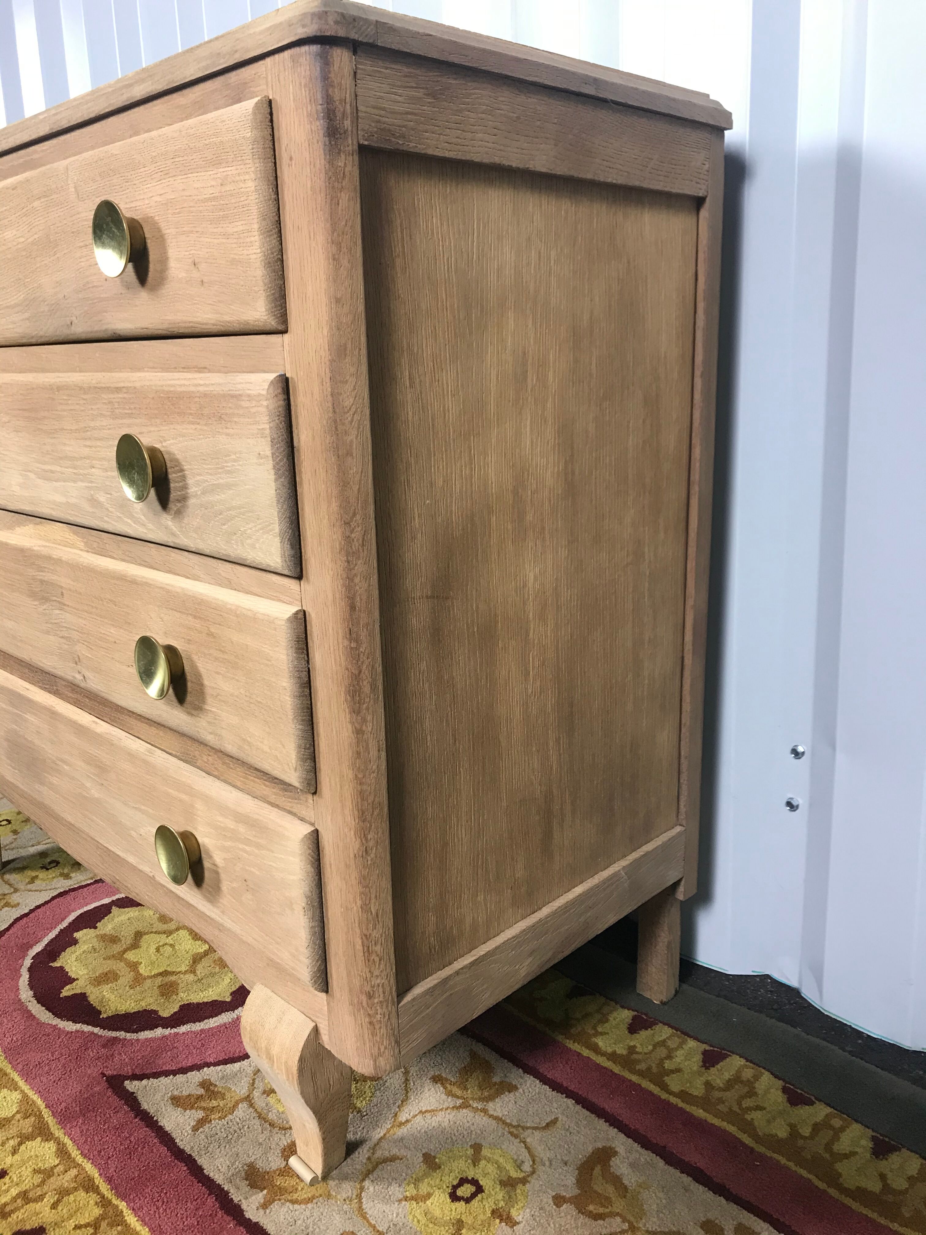 Commode vintage chêne aérogommée