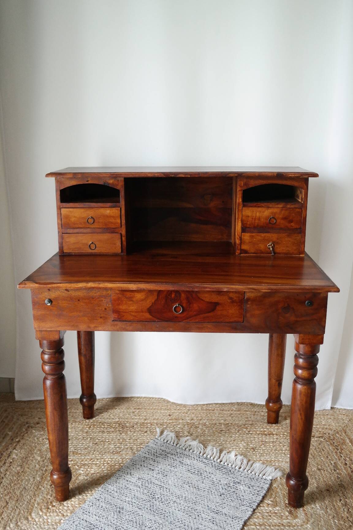 Daytime happiness in solid walnut, 20th century