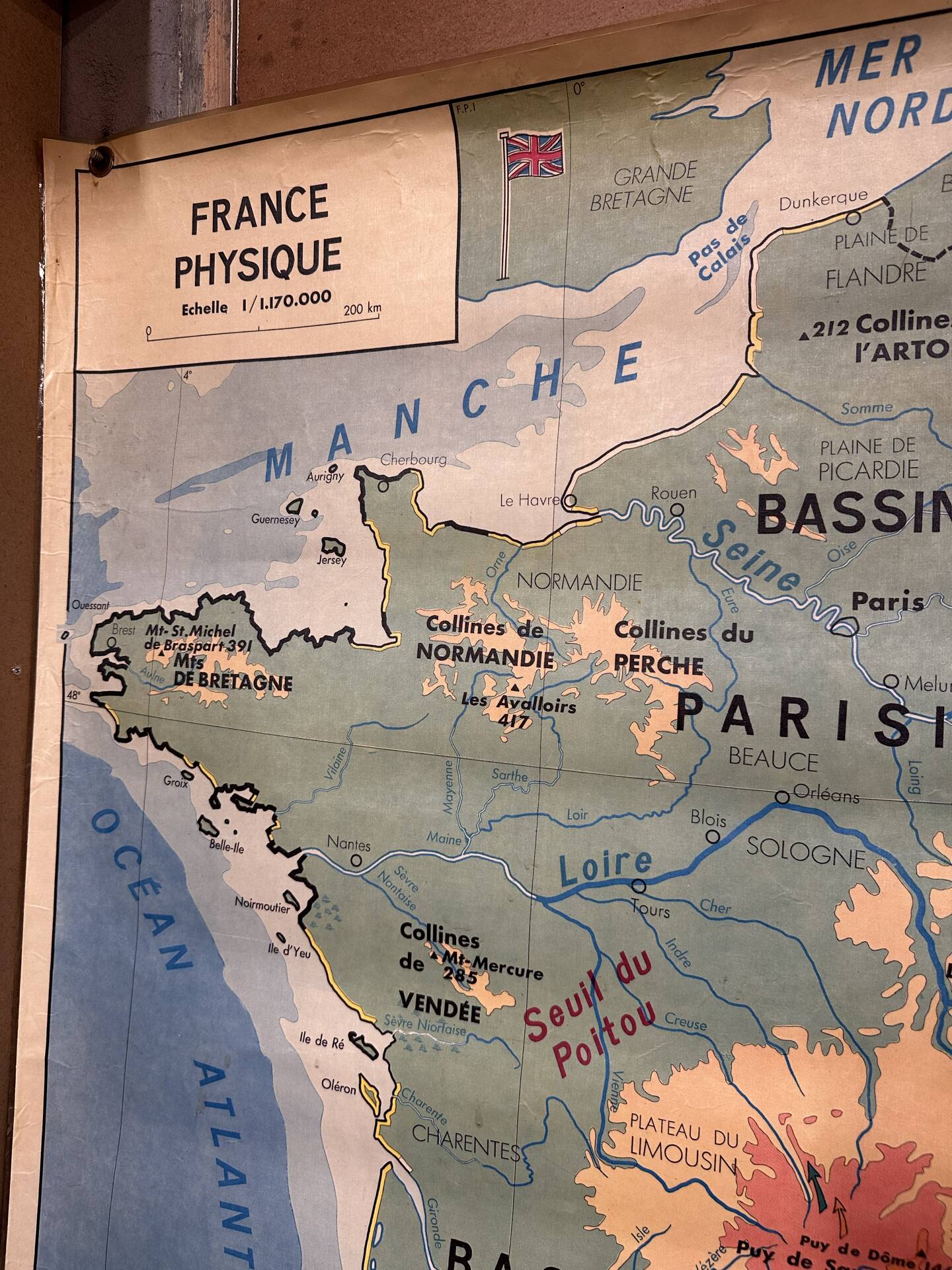 Grande carte d’école vintage