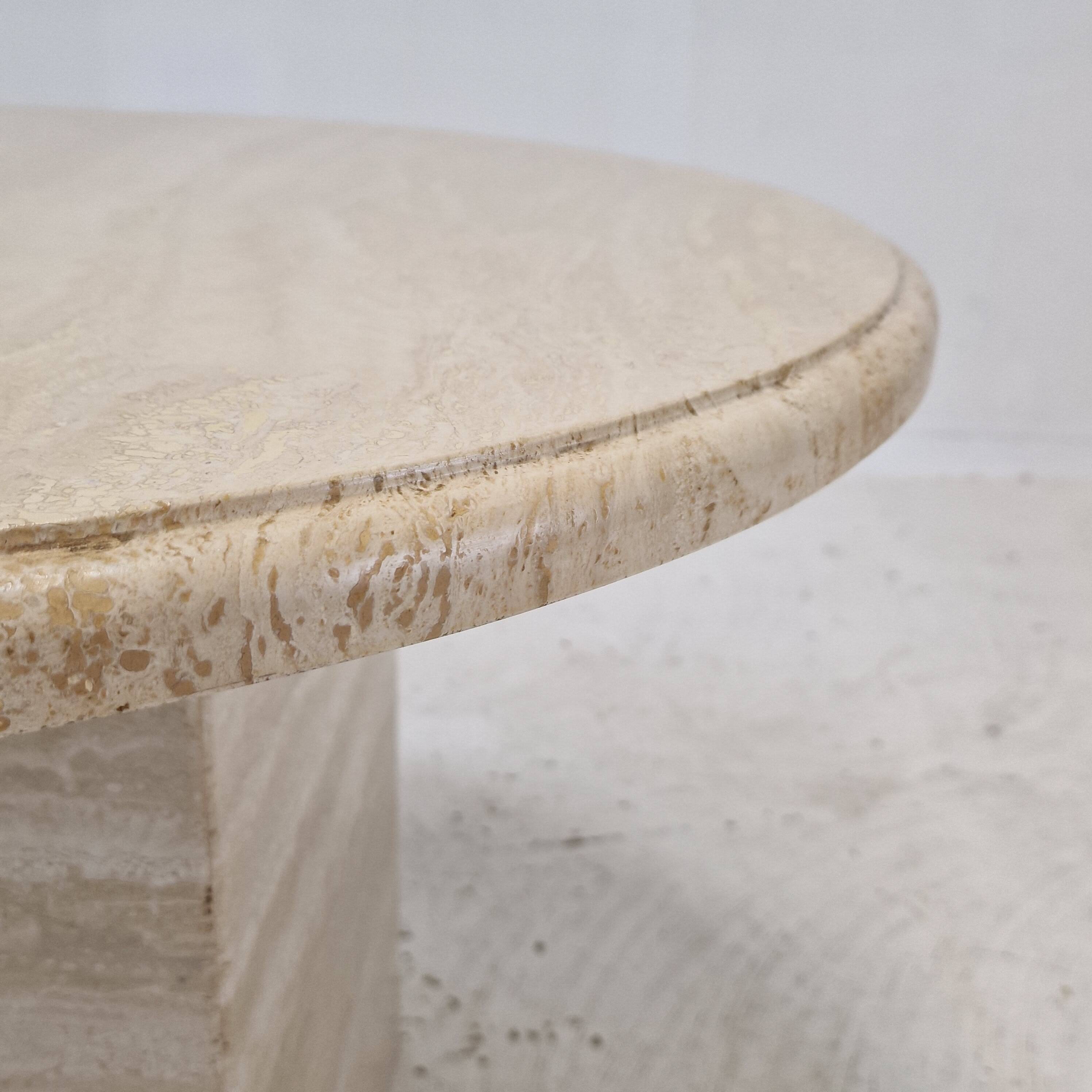 Italian Round Coffee or Side Table in Travertine, 1980s