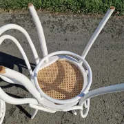 Lot de 4 chaises en bois tournés et cannage 