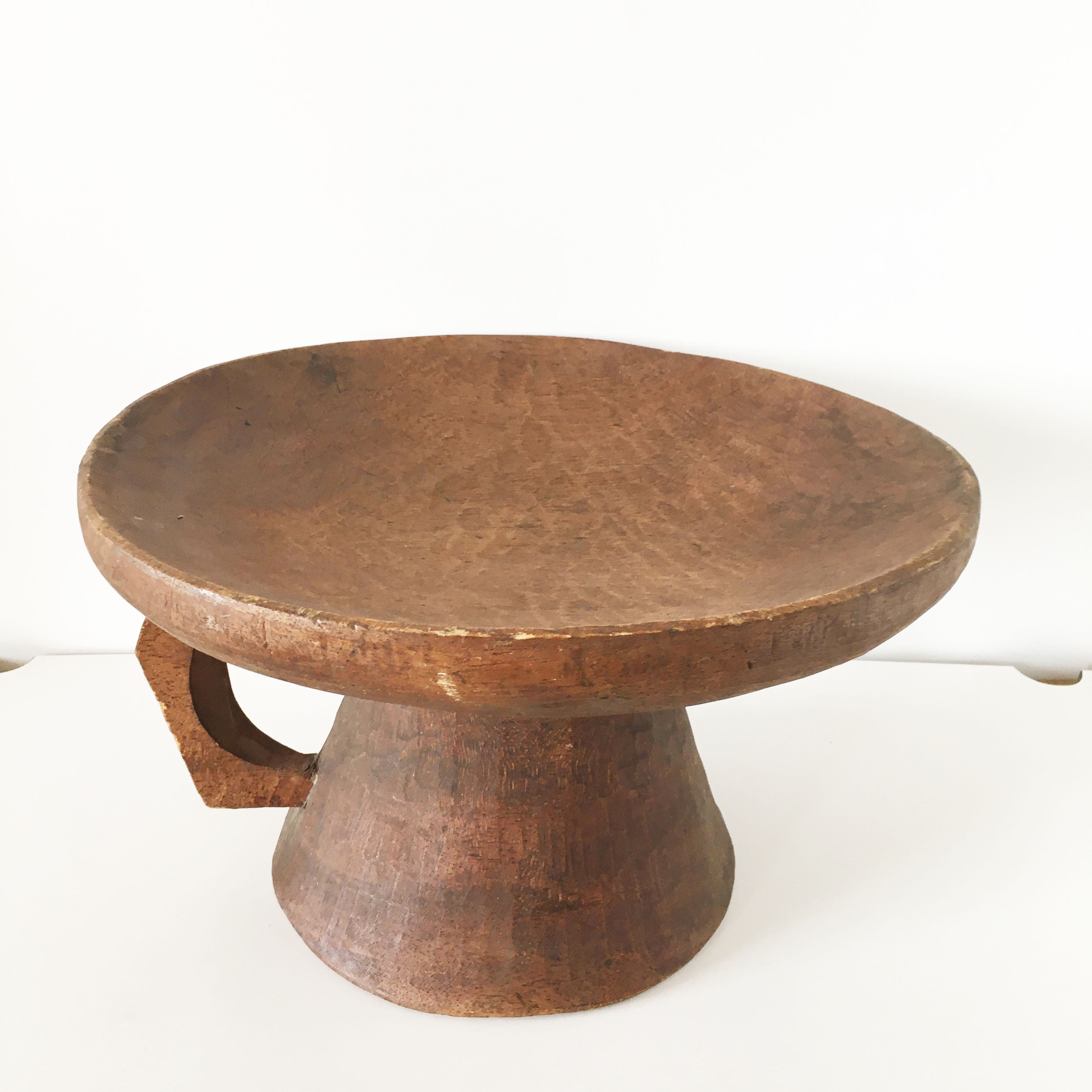 Brutalist cup in solid wood