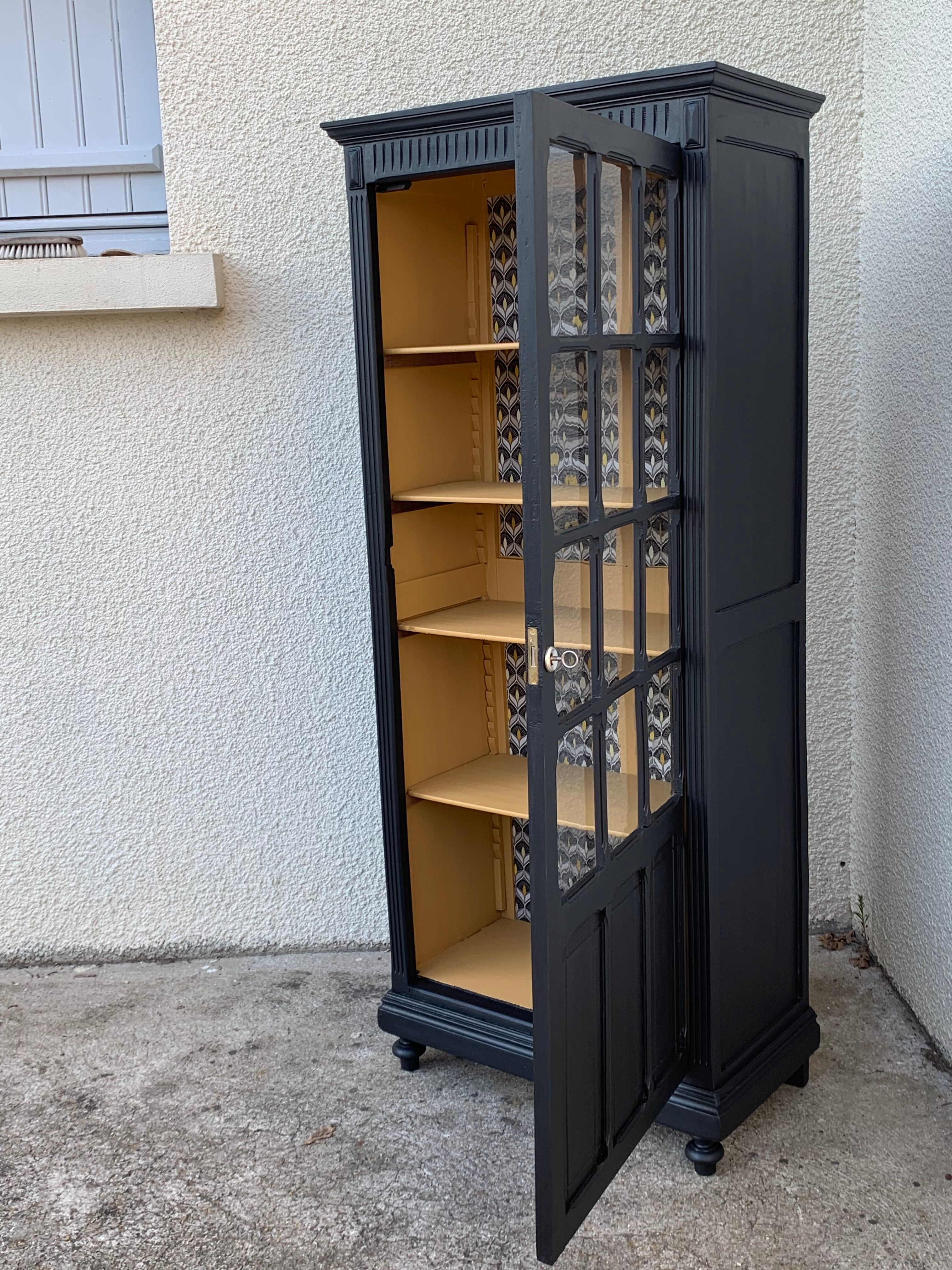 Parisian wardrobe black glass