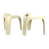 ALEXANDER BEGGE for CASALA - Tripod stool in white plastic.