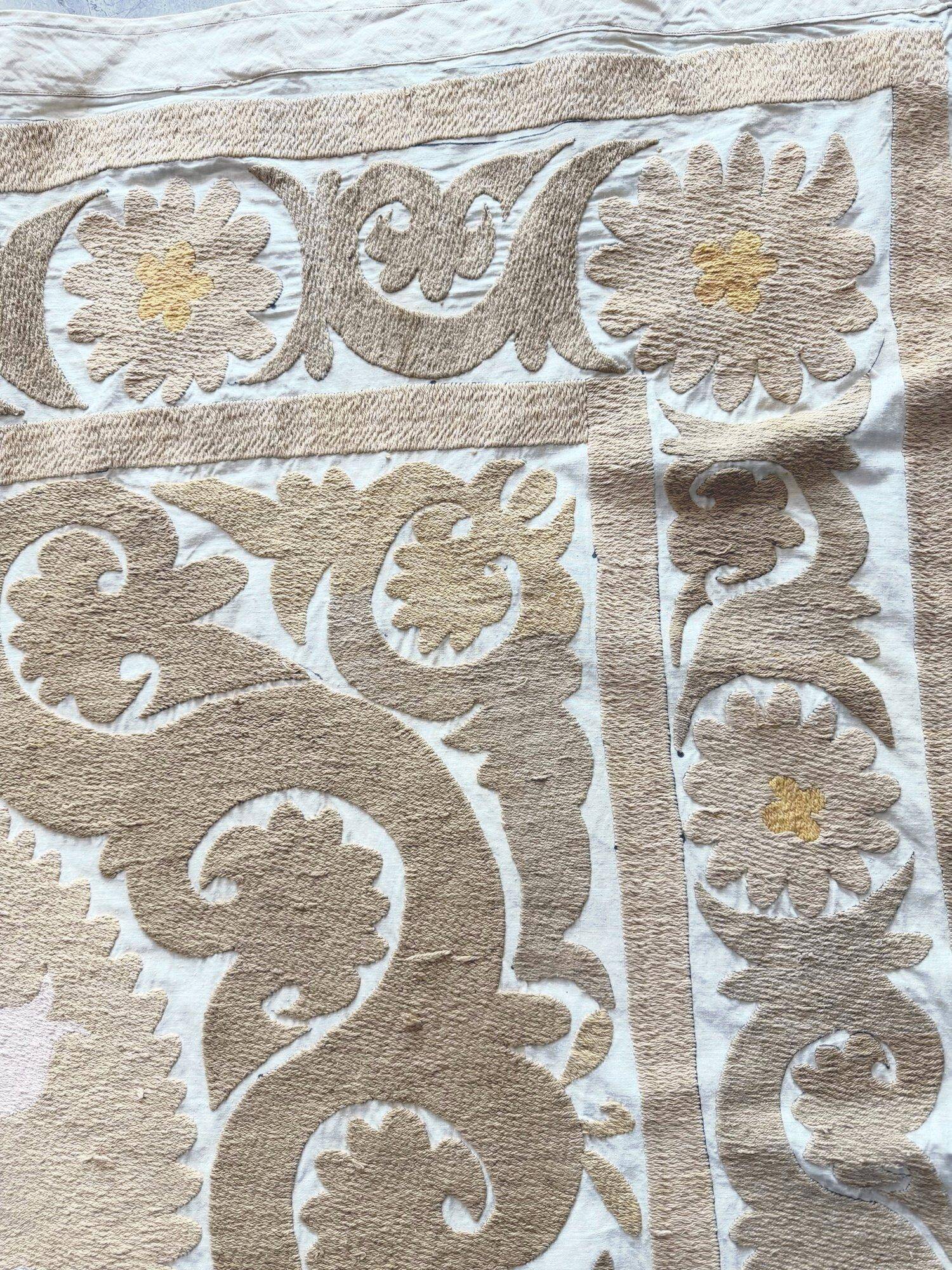 Vintage hand-embroidered tablecloth 123x144 cm