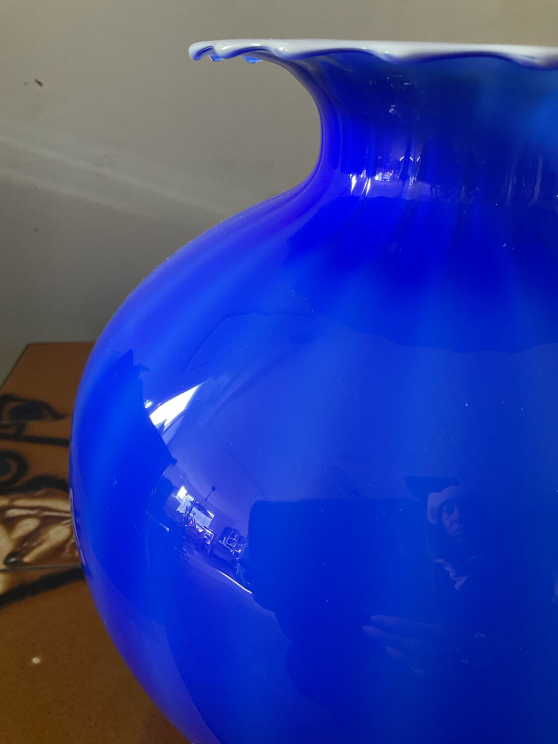 Large Murano glass spherical vase in two-tone glass paste