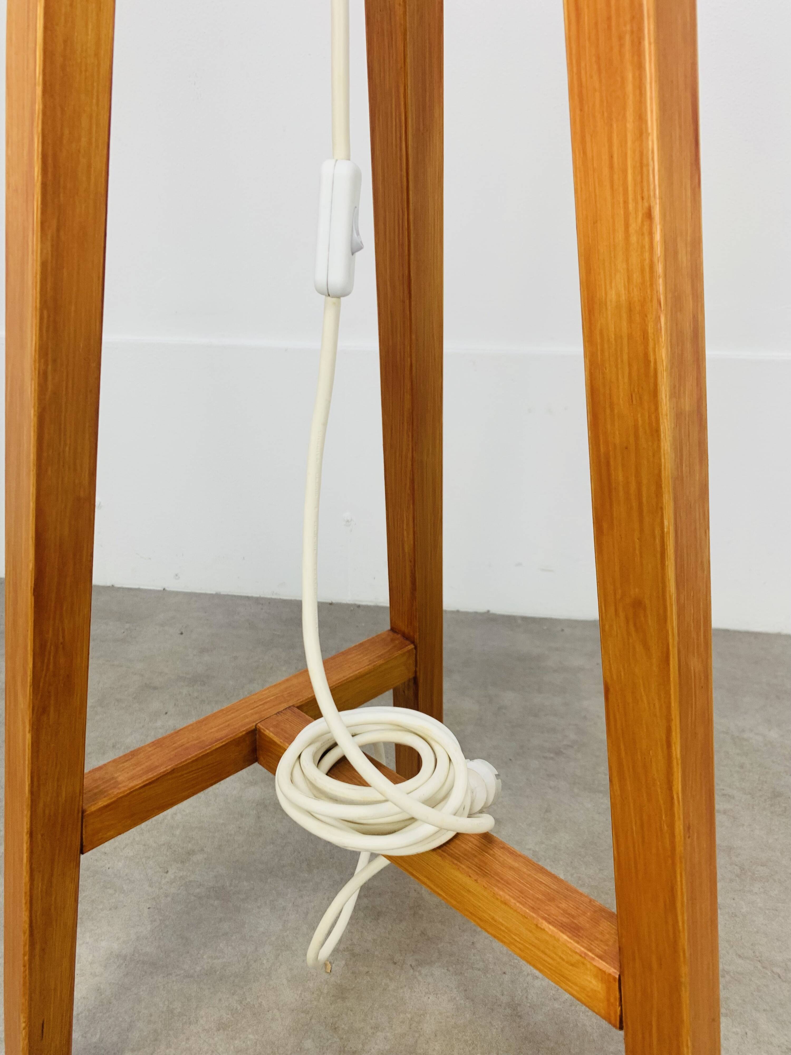 Lampadaire tripode bois, années 80