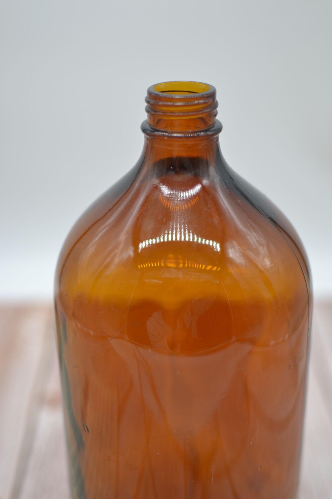 Old bottle amber glass pharmacy large capacity 2 liters