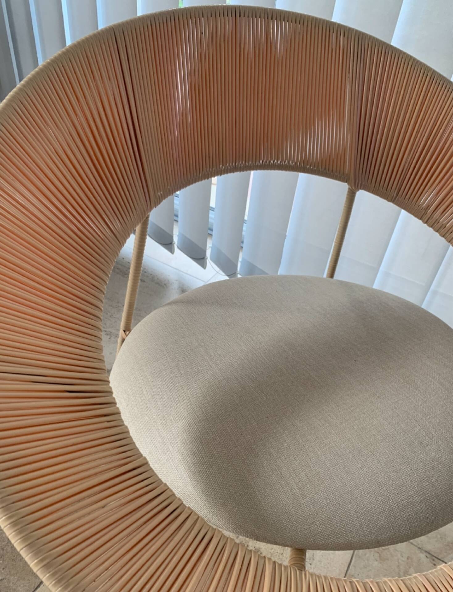 Fauteuil lounge au design circulaire vintage