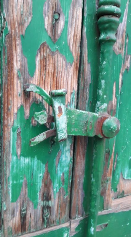 Pair of shutters H125xL87cm old painted fir