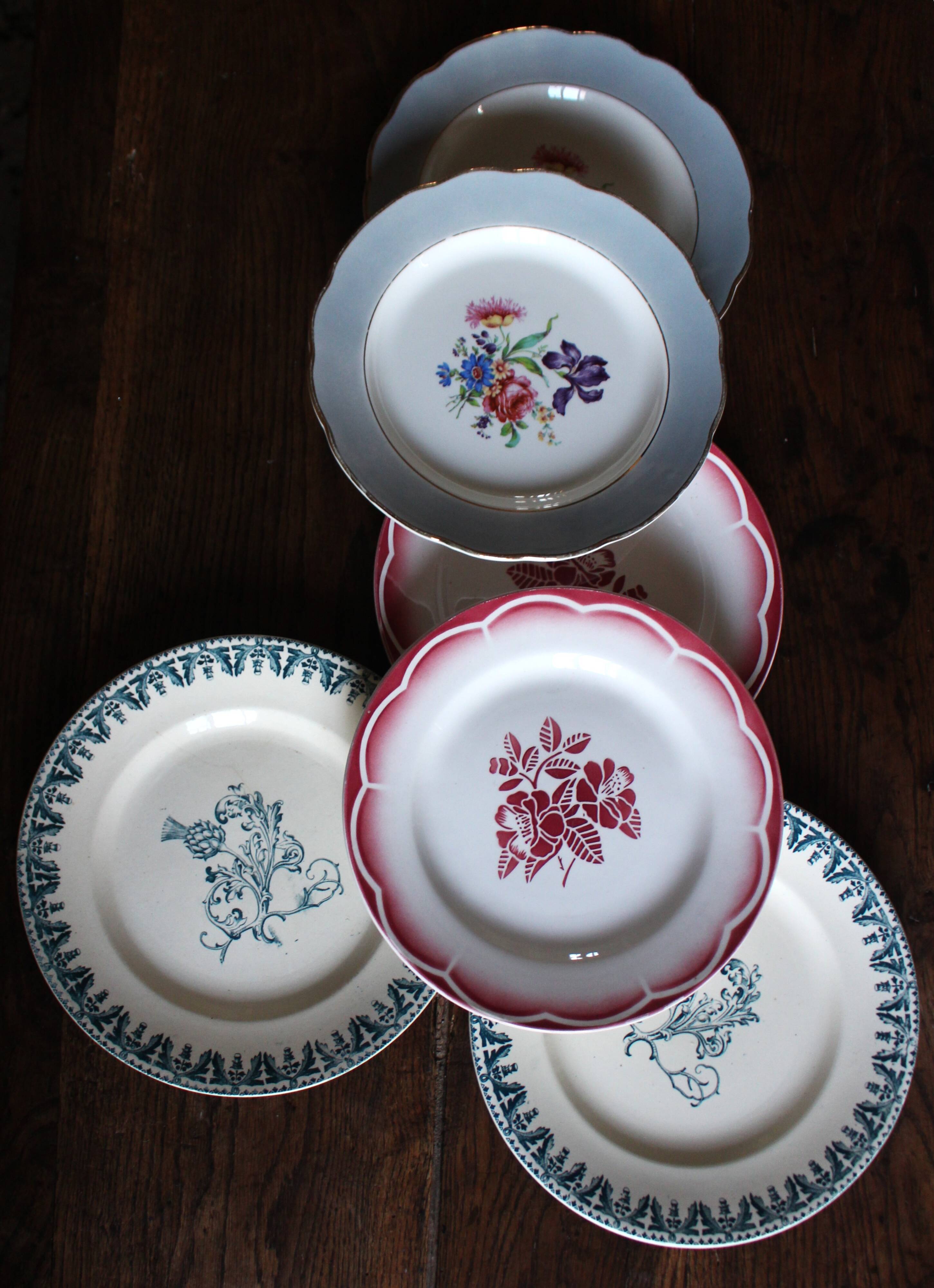 6 mismatched flat plates pairs Terre de Fer Marsac Flowers Digoin
