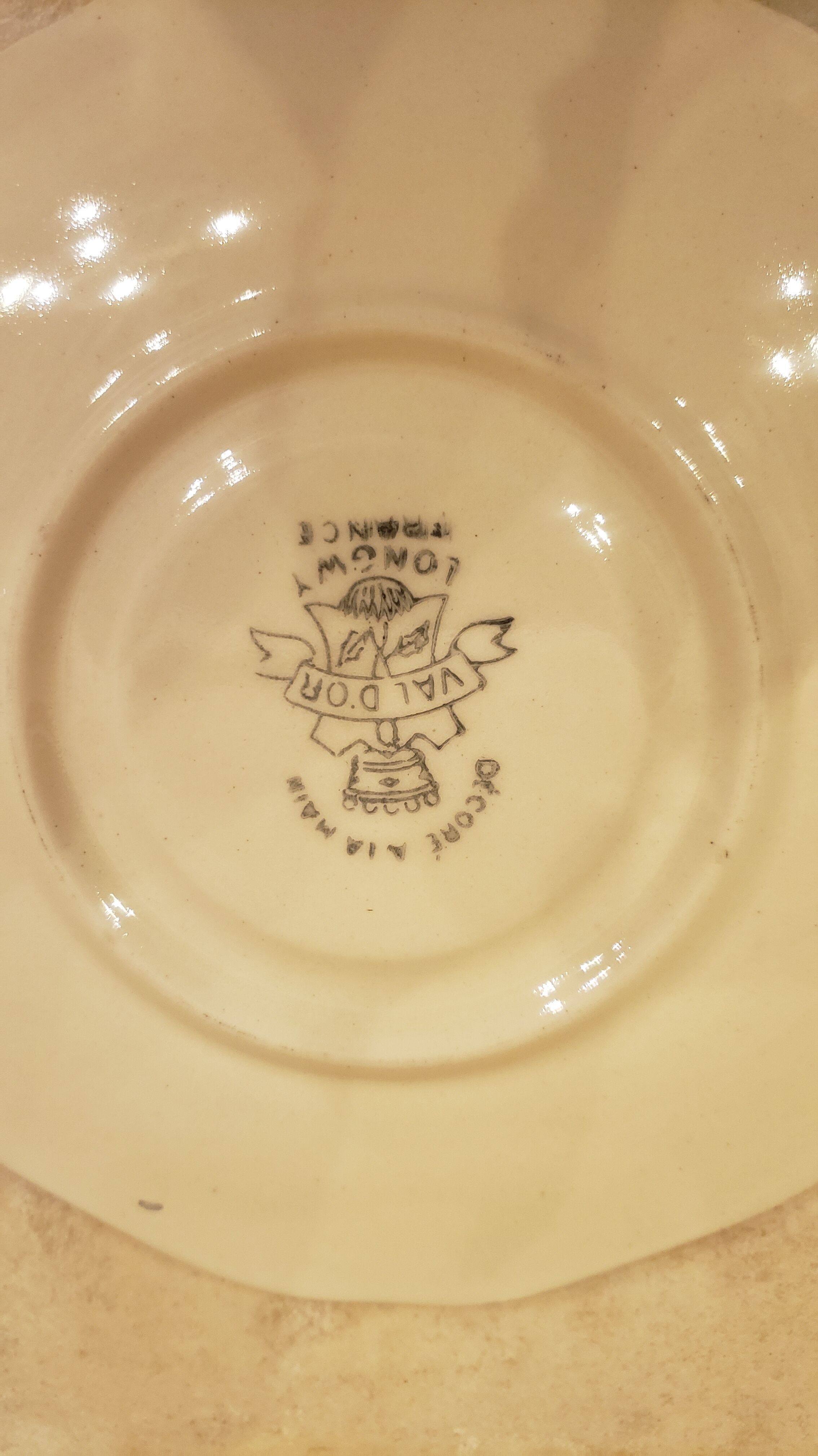 10 under cups Val d'or Longwy