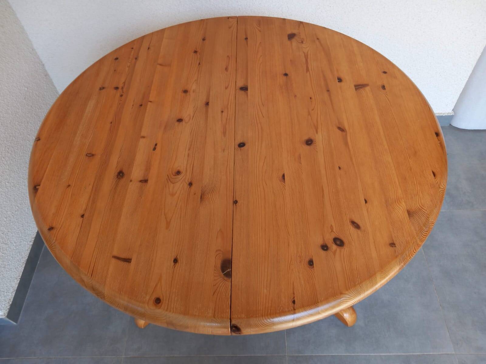 Round pine table, Denmark, 1980s