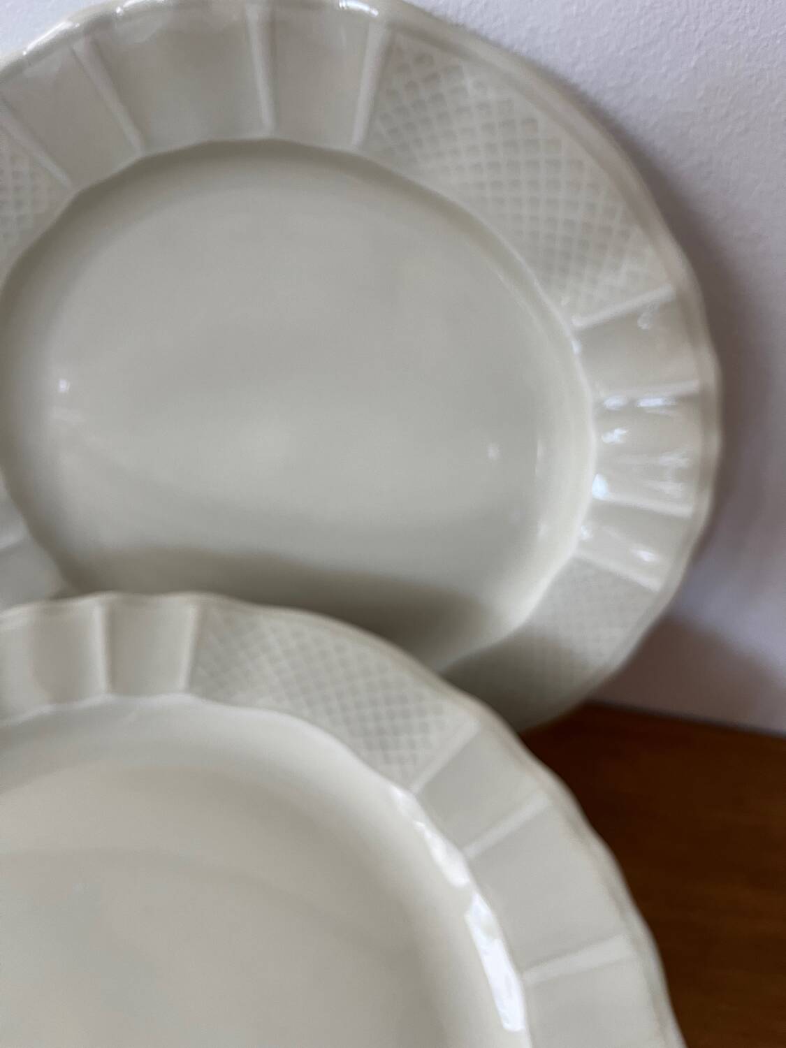 Set of 8 Bernardeau B&C ivory dessert plates