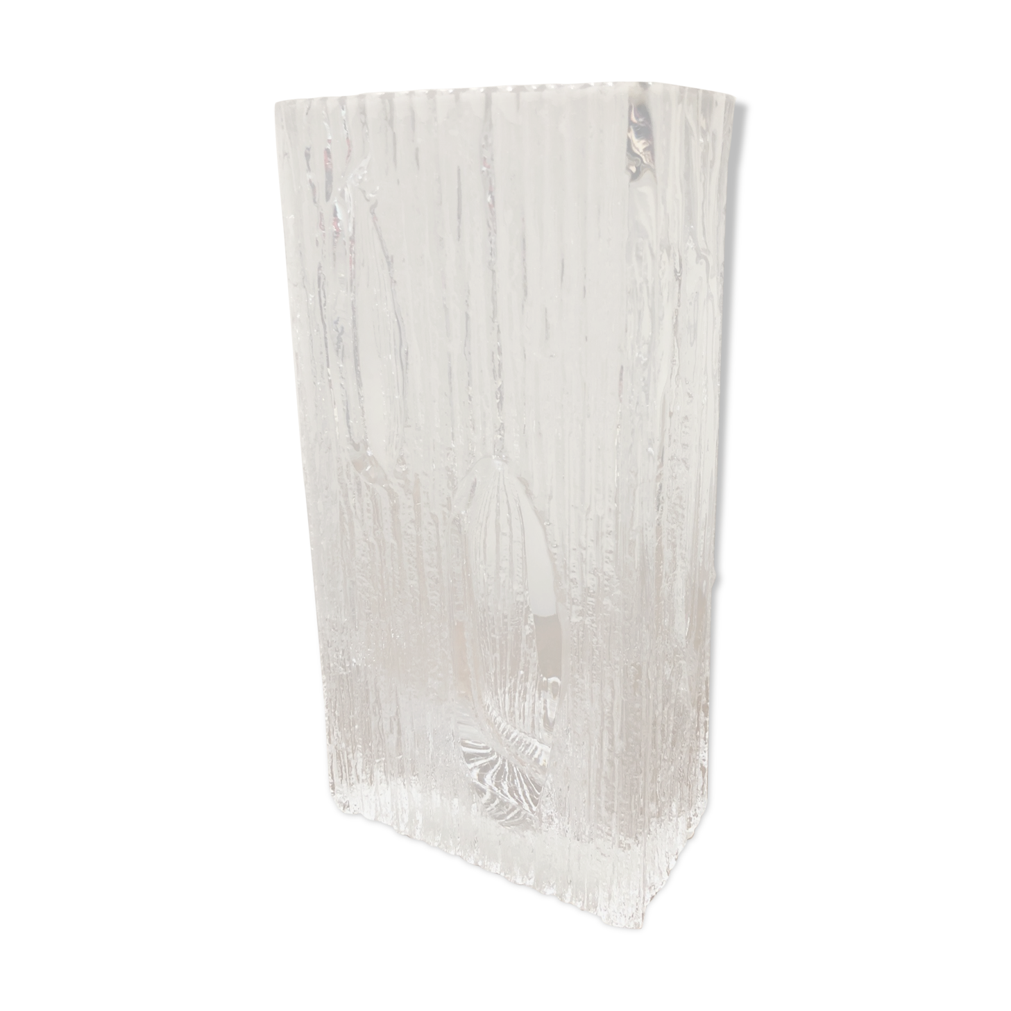 Vase Daum model crater