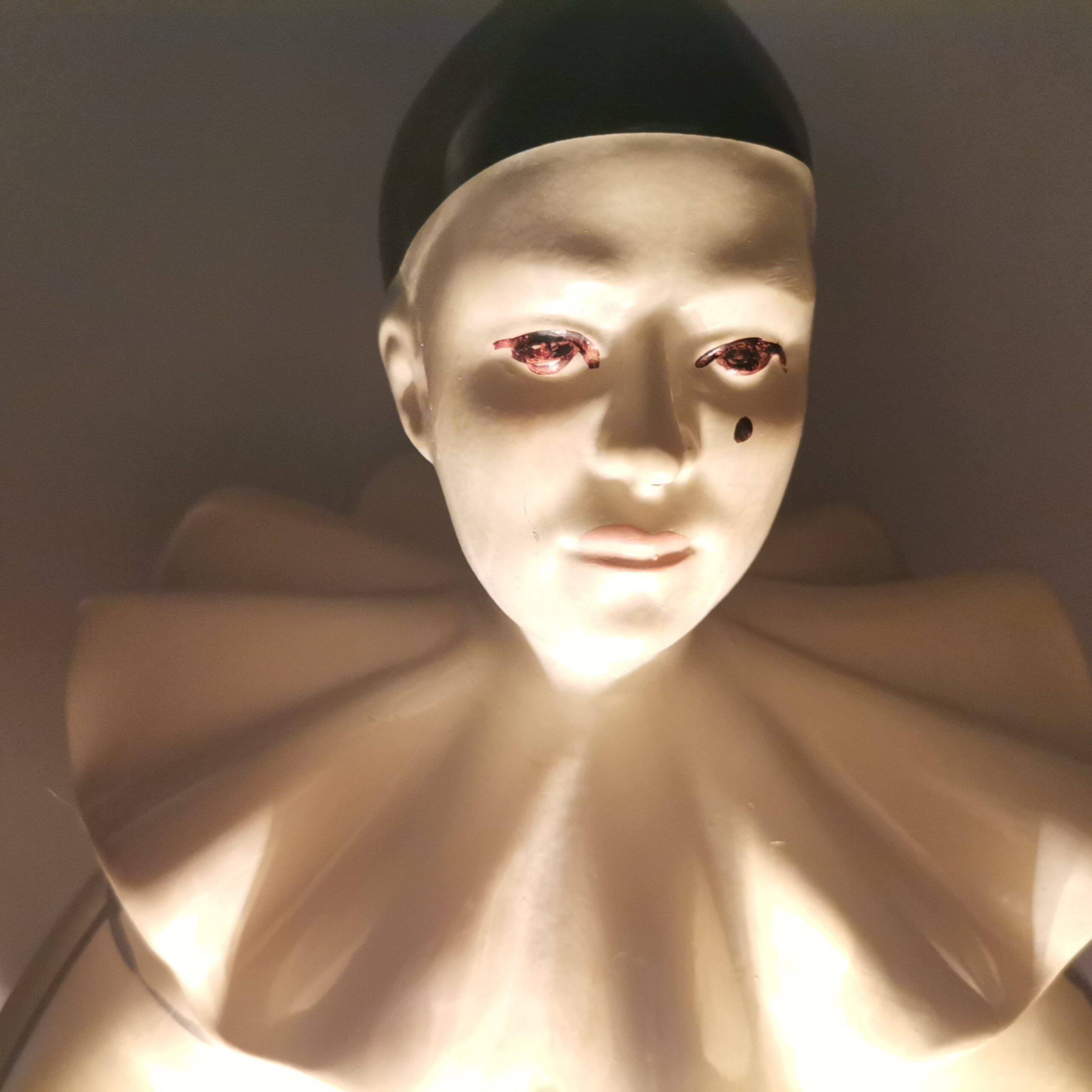 Vintage italian pierrot art deco lamp