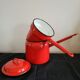 Bouilloire rouge en email vintage