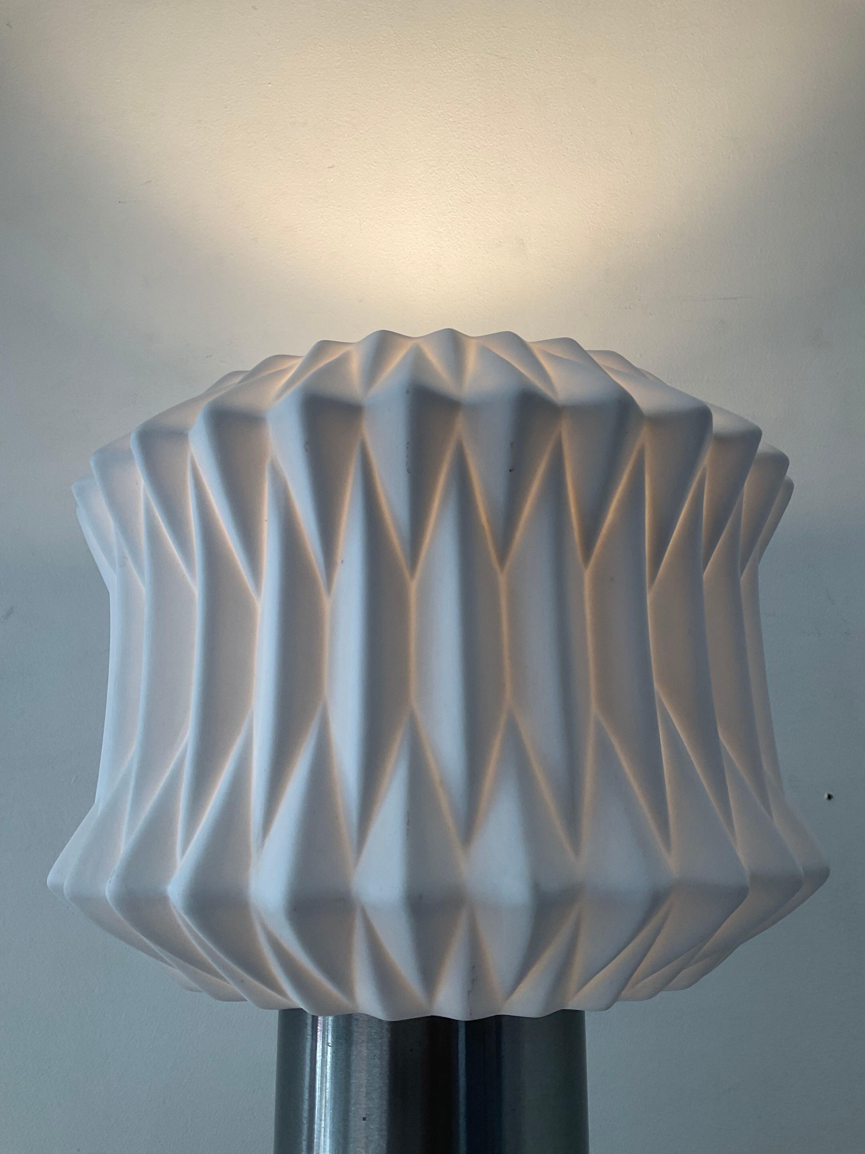 Vintage lamp 70s porcelain and chrome foot