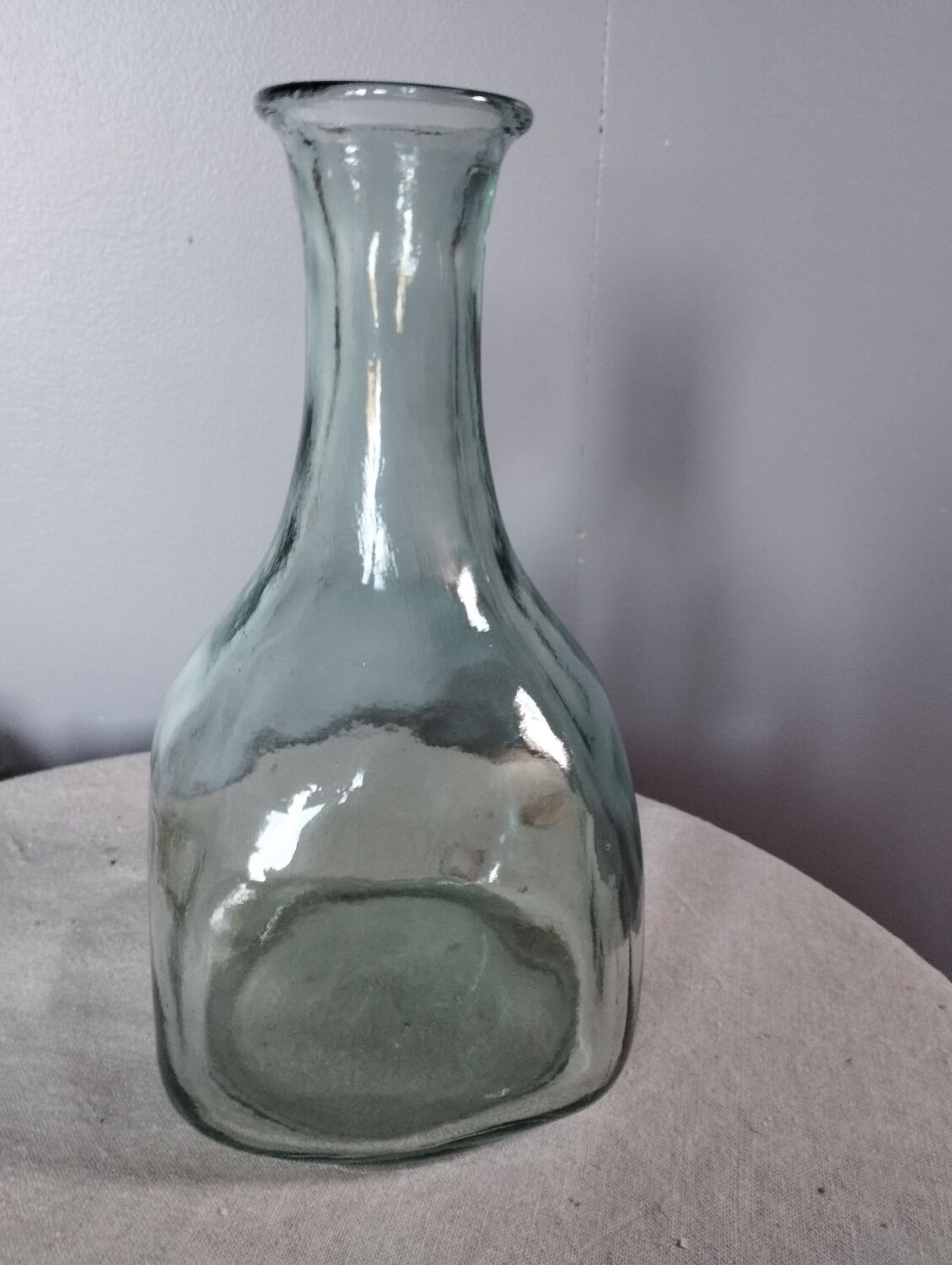 Duo of bottles/carafes, vintage
