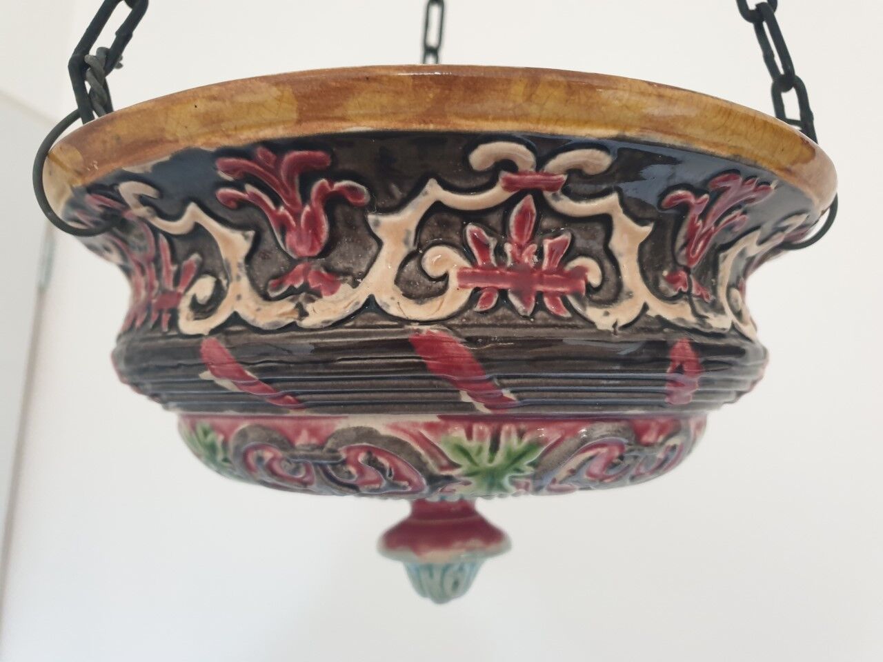 Ceramic plant holder