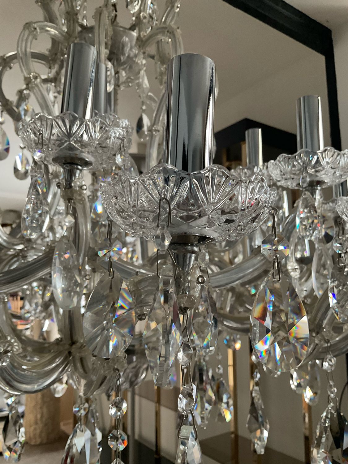 Chandelier 35 Murano glass lamps and crystal tassels D120cm