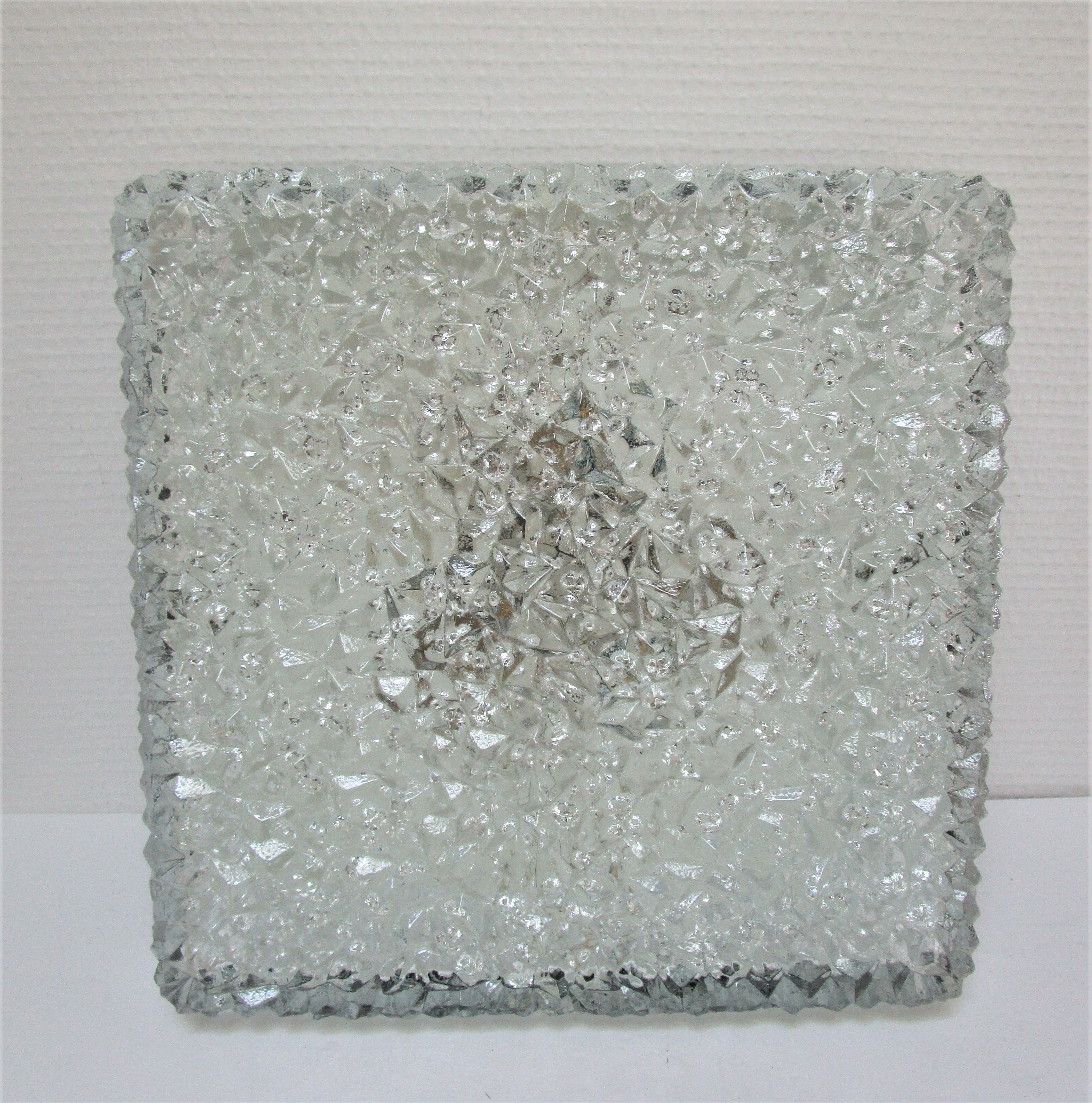 Apply Holophane XL square thick molded glass design 60 / 70 33 cmx33 cm