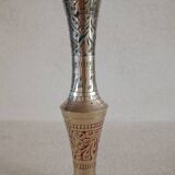 Vase soliflore en laiton