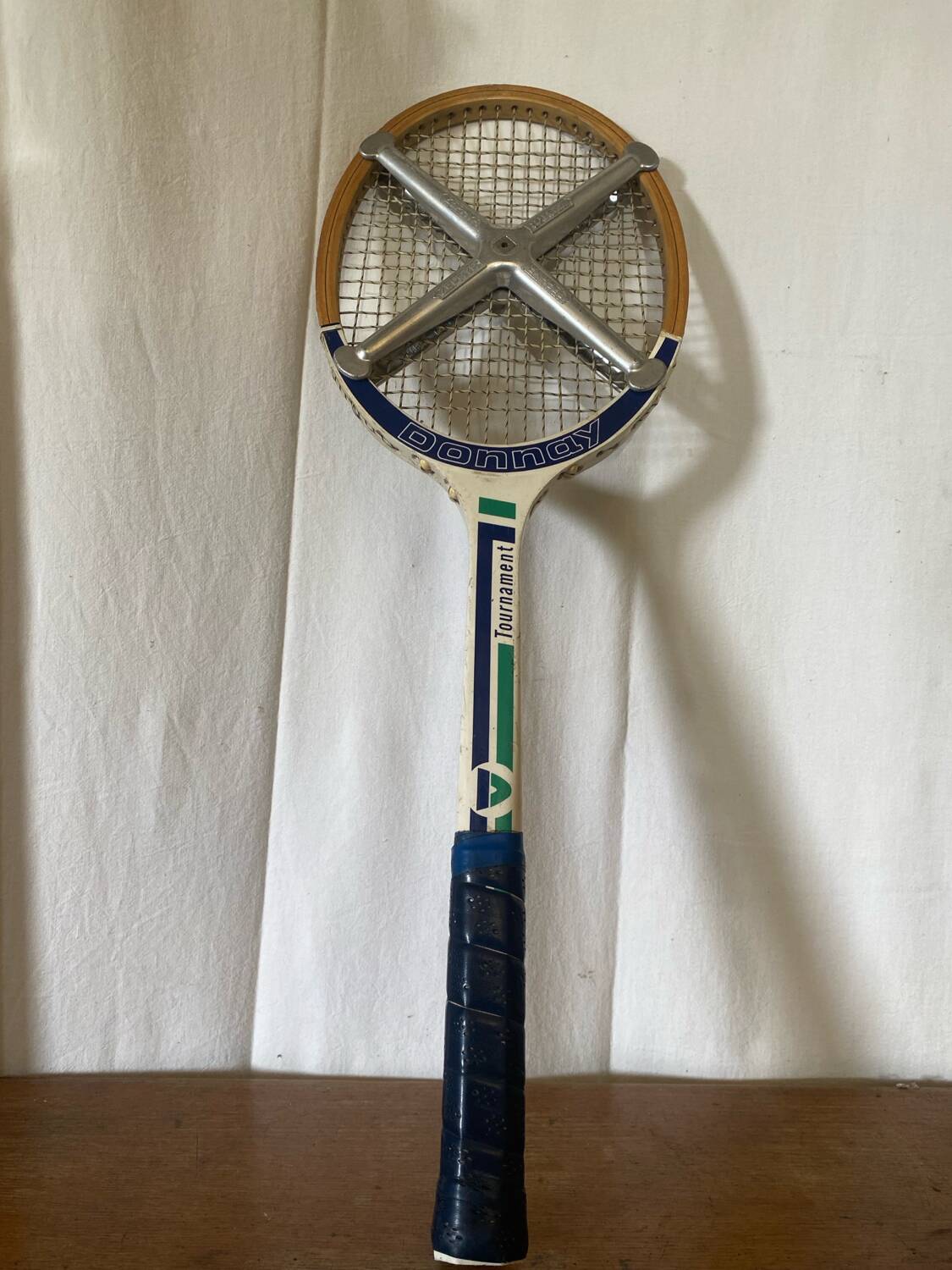 Antique wooden racket donnay wood + metal protection
