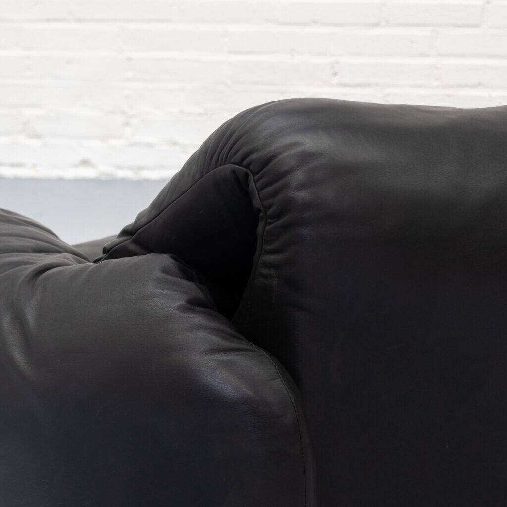 Black leather Cassina Maralunga sofa, 1970s