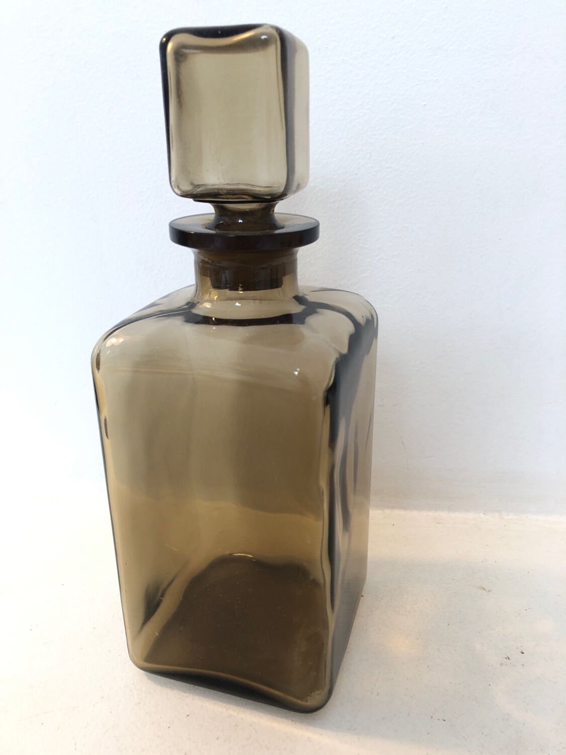 Carafe whisky in smoked glass, 1970