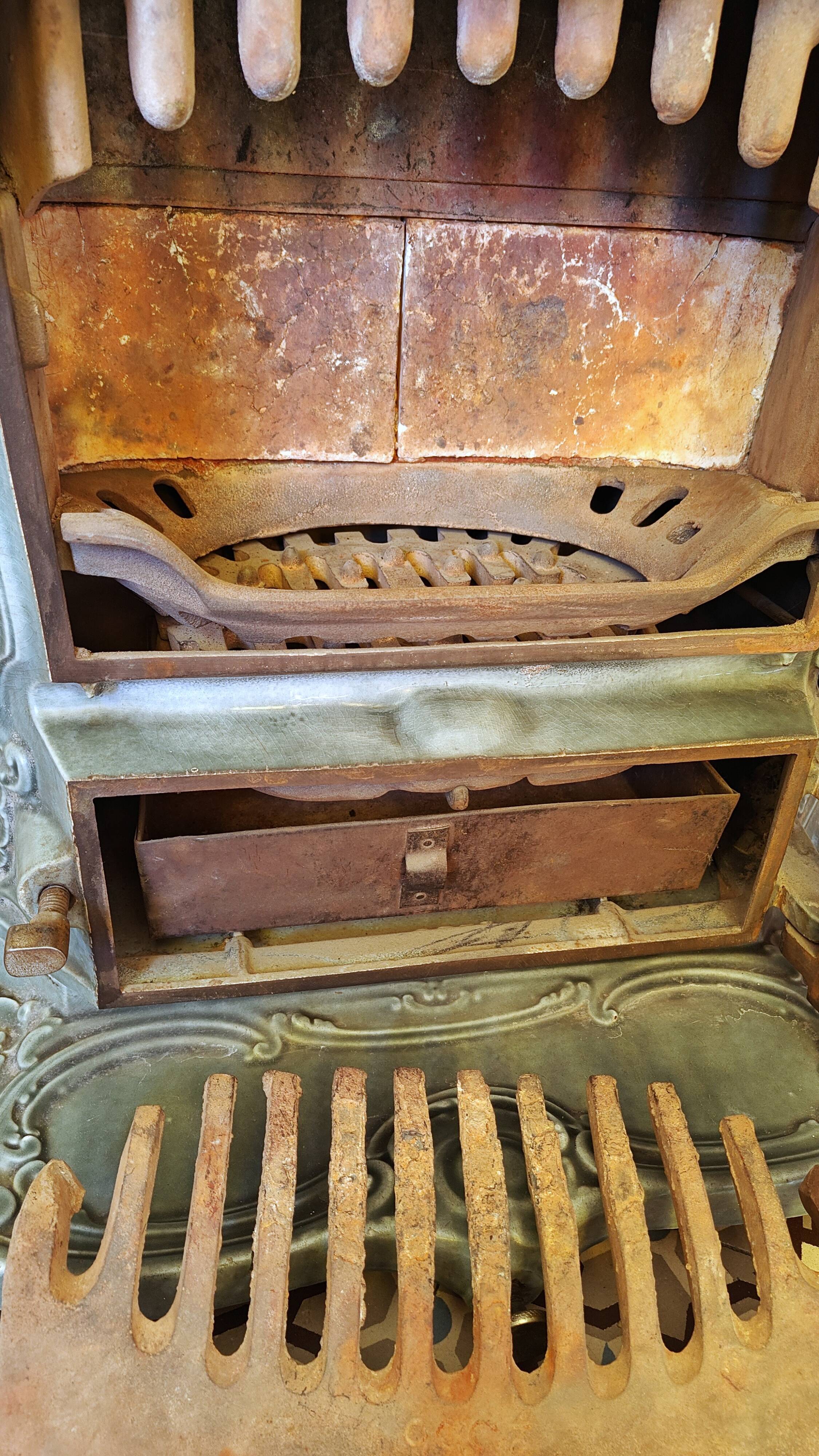 Godin wood stove "Little Toad" 2335 Art Nouveau