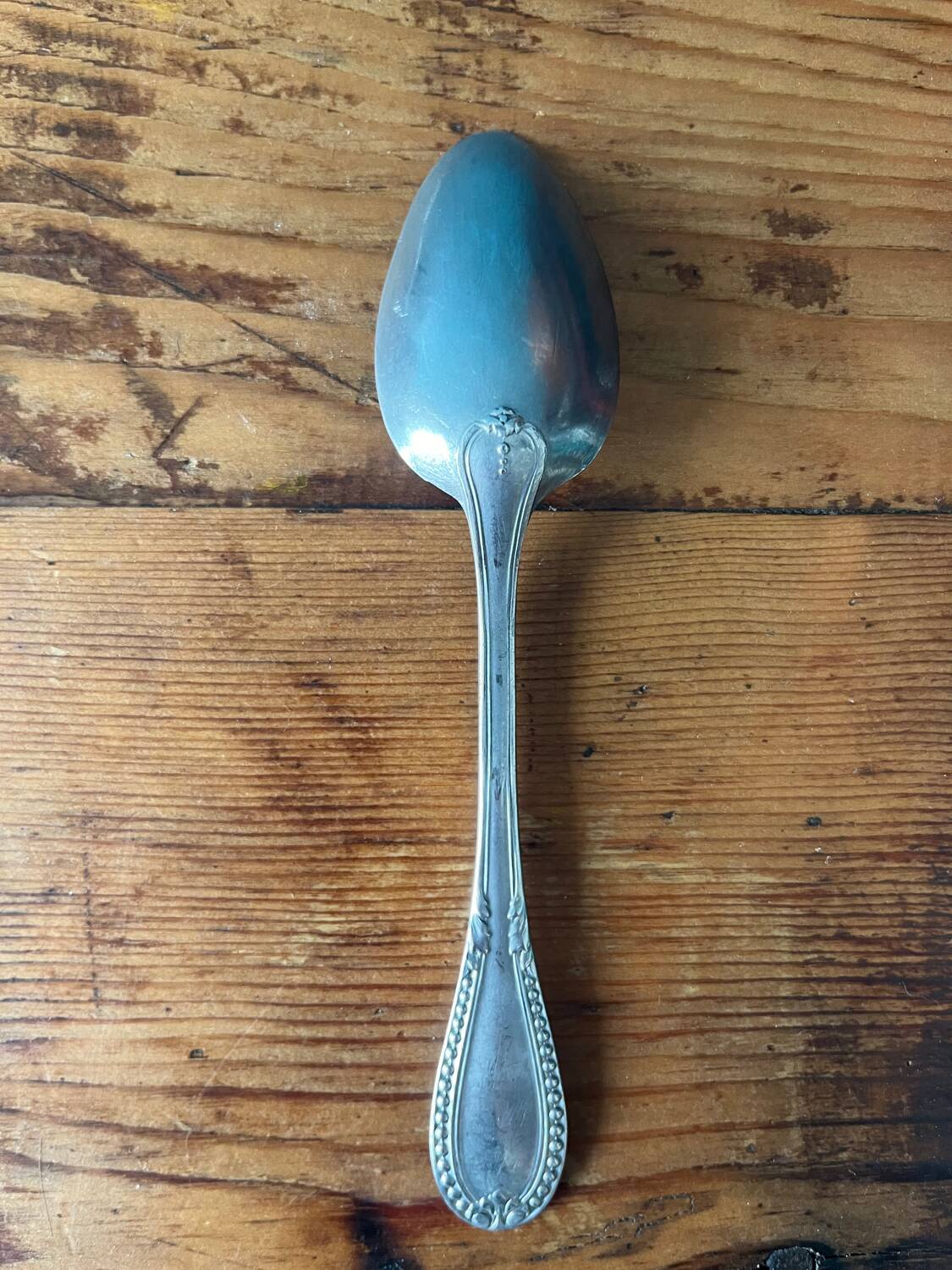 Metal cutlery set for 10 guests