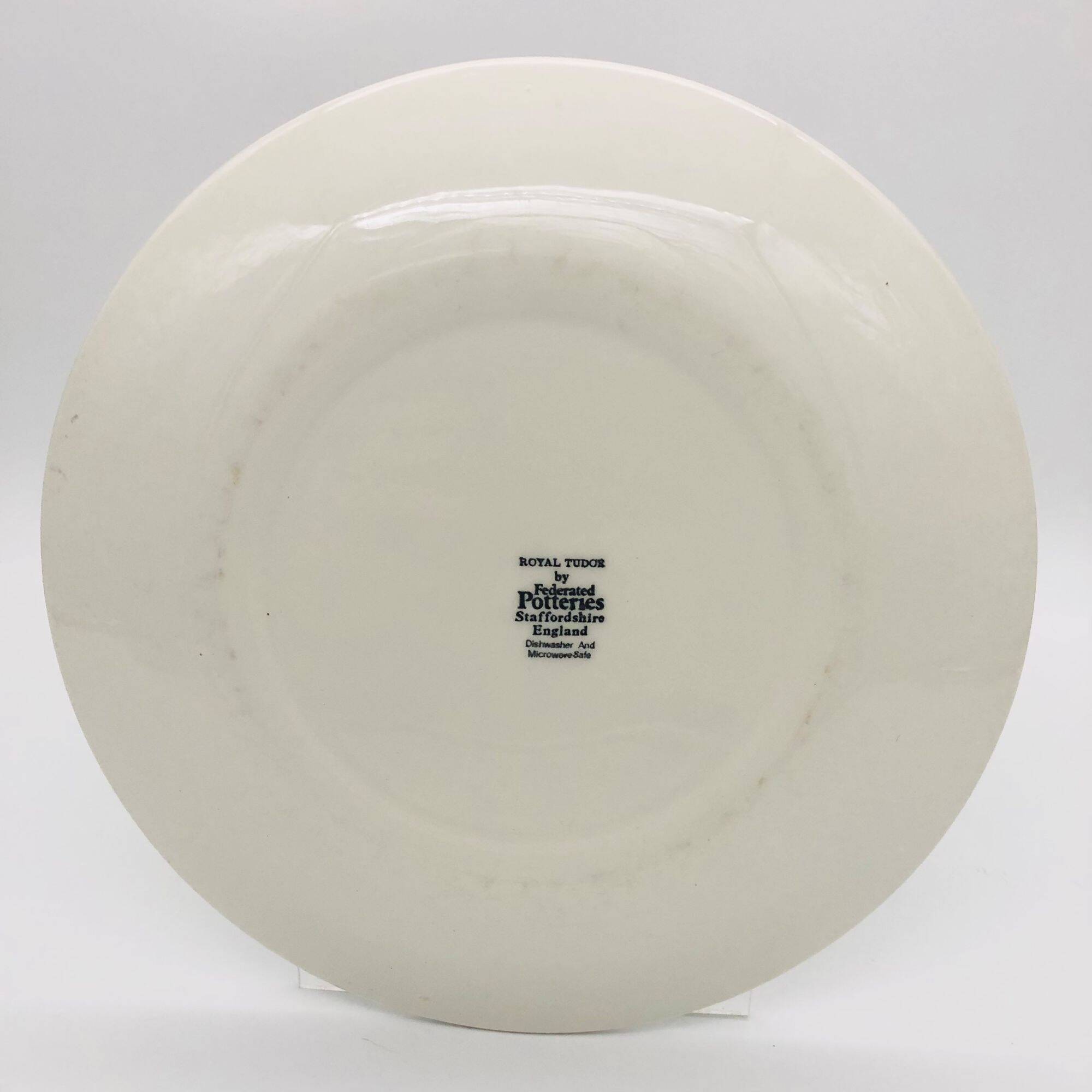 6 flat plates, Federated Potteries Staffordshire (England).